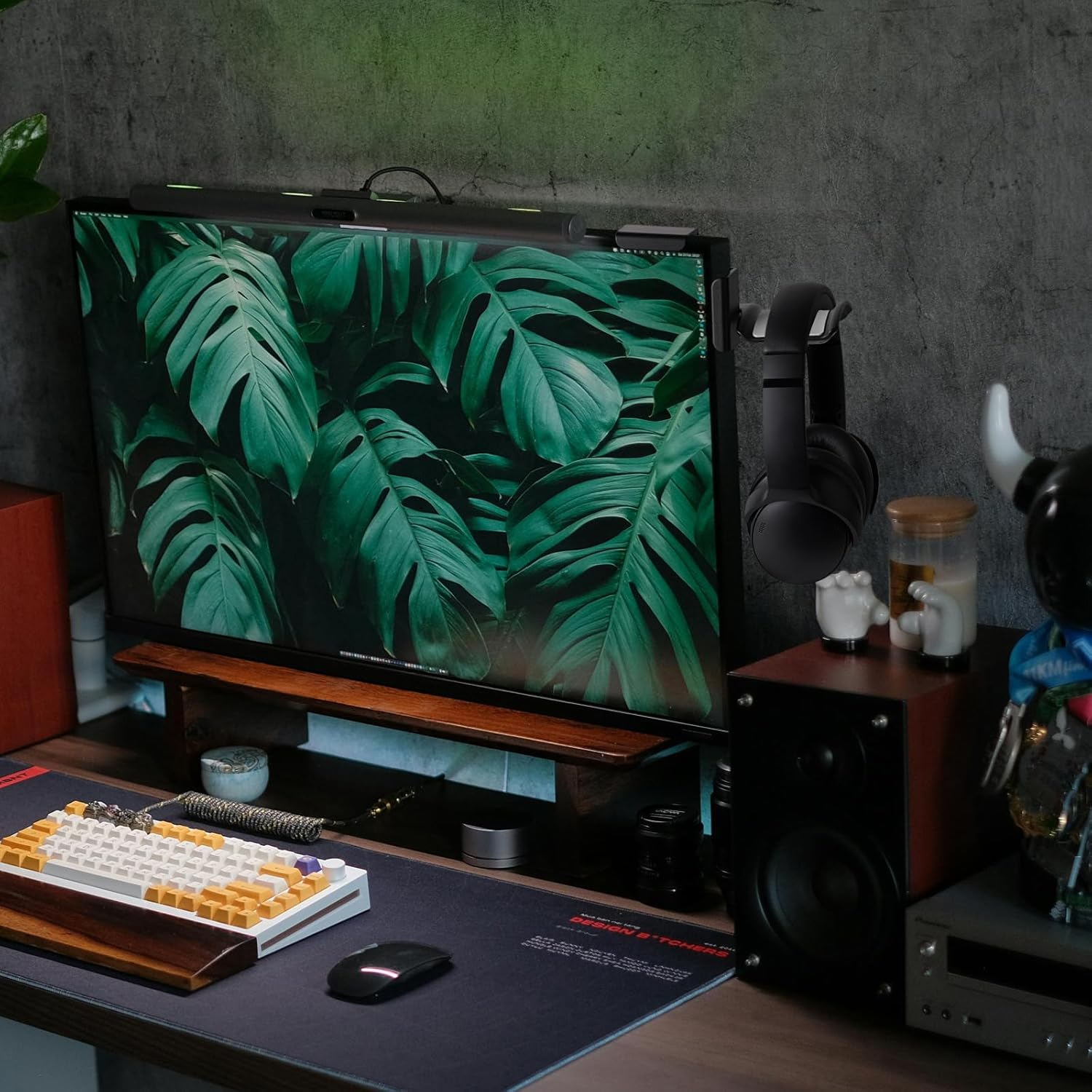 Geekria Clamp-On Headphone Holder for Monitor, Screen-Mount Gaming Headset Hanger Hook, Compatible with Sennheiser, Bose, Beats, Razer, Hyperx, Sony Headphones (Black) image number 4