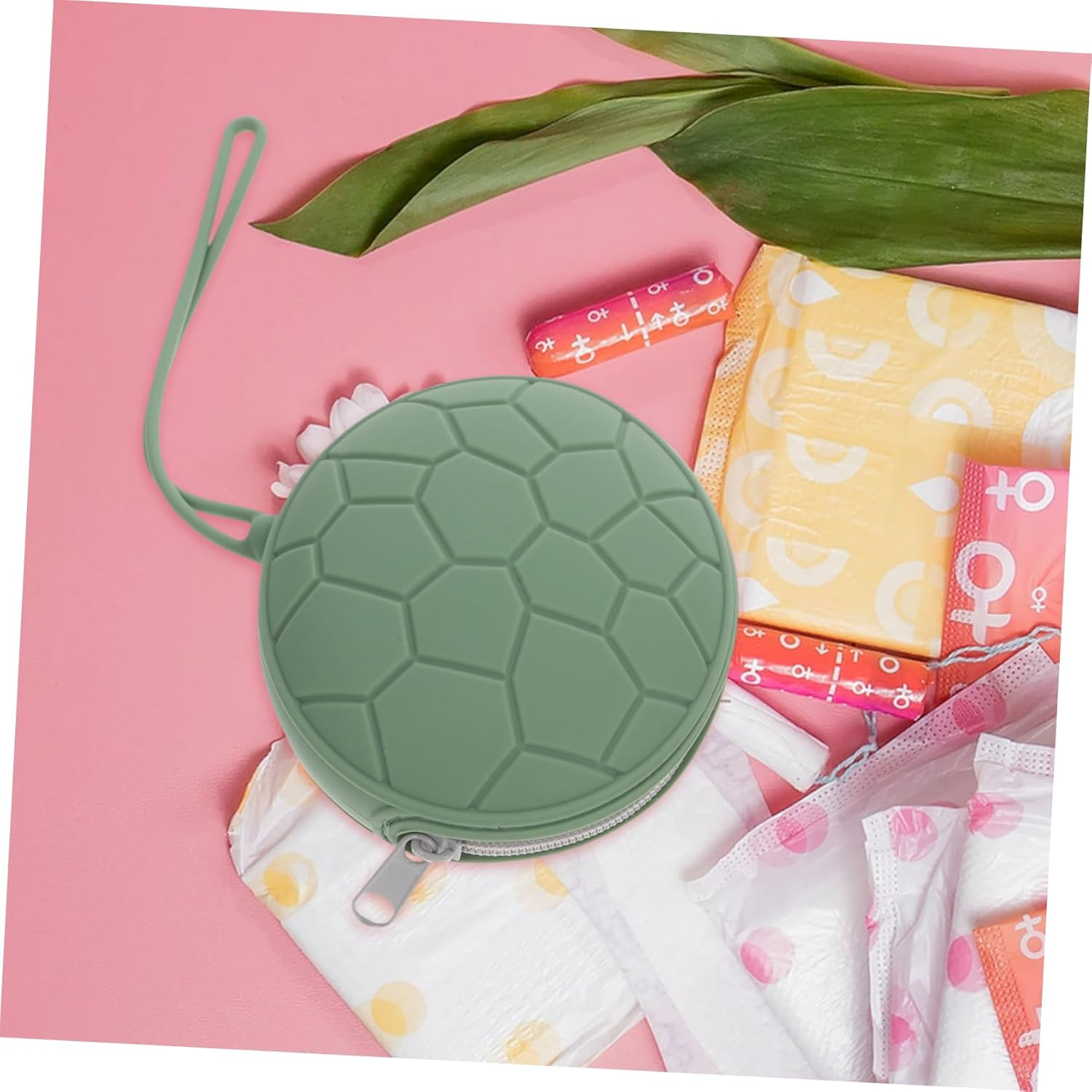 VERDANVERSE Storage Bag Portable Sanitary Case for Women Silicone Toiletries Bag Period Carrier Lightweight and Easy to Clean image number 6