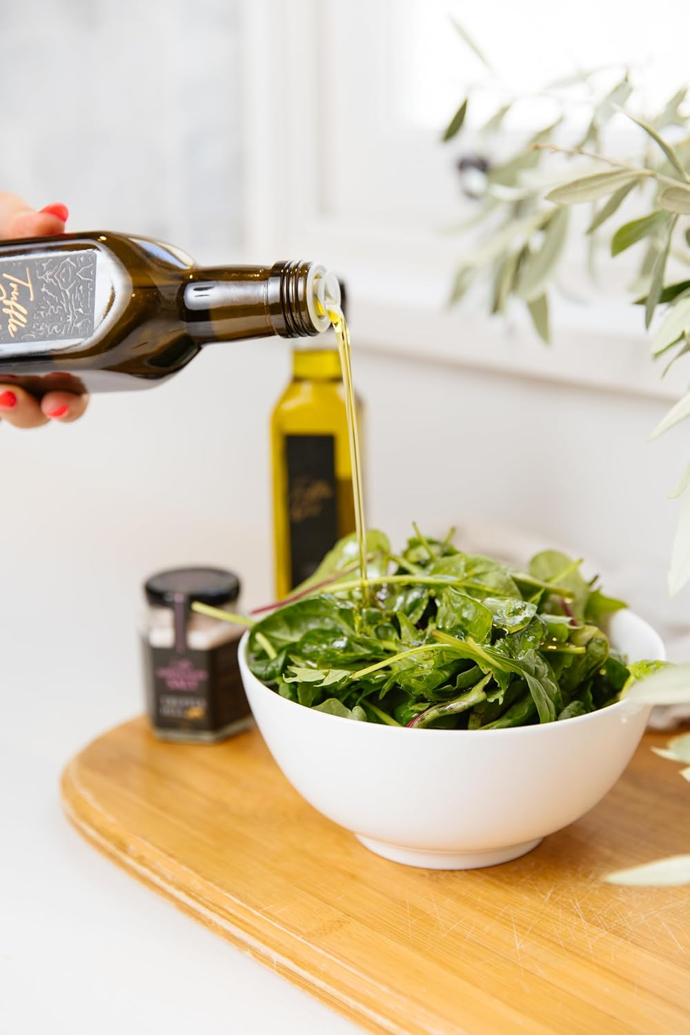 Truffle Hill - Truffle Oil (100Ml), Cold Pressed Extra Virgin Olive Oil Infused with Black P&eacute;rigord Truffle, Keto, Paleo, Vegan, Vegetarian, Low Fat, Sugar & Sodium image number 2