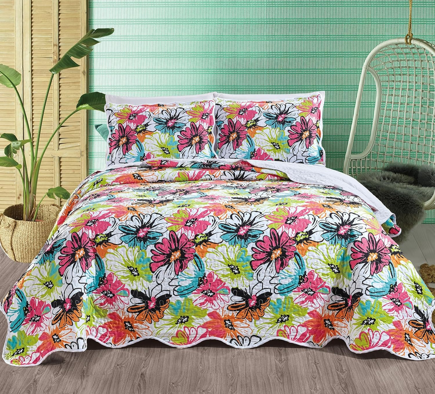 Grand Linen 3-Piece California Cal King Size Wave Edged Oversized Quilt Set 118" X 95" All-Season Large Bedspread Pillow Shams Lightweight Soft Coverlet Pink Blue Green Orange Colors Floral Pattern image number 3