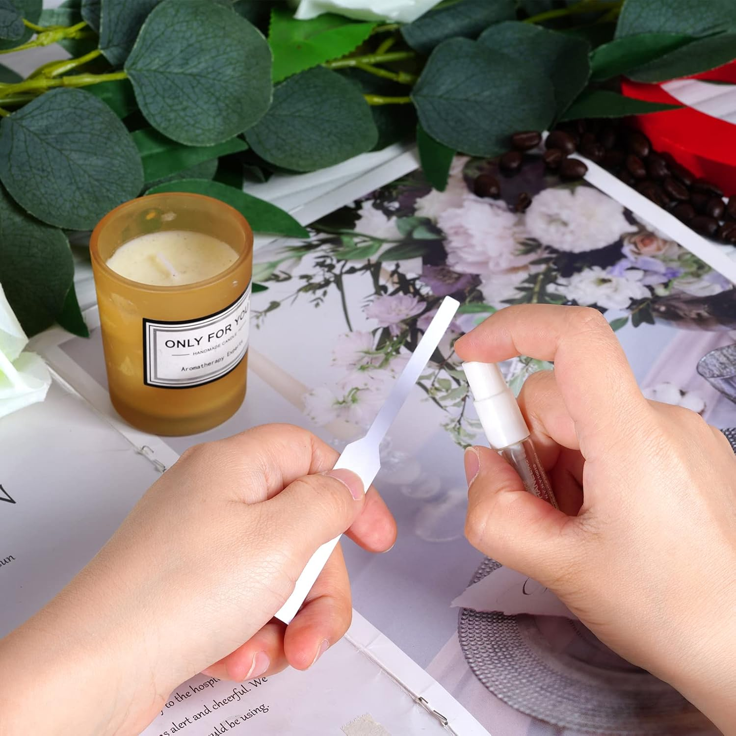 600Pcs Perfume Test Strips Paper Perfume Testing Strips Disposable Perfume Test Paper White Perfume Test Strips Essential Oils Test Card for Perfume Fragrances Scents Testing (600) image number 4
