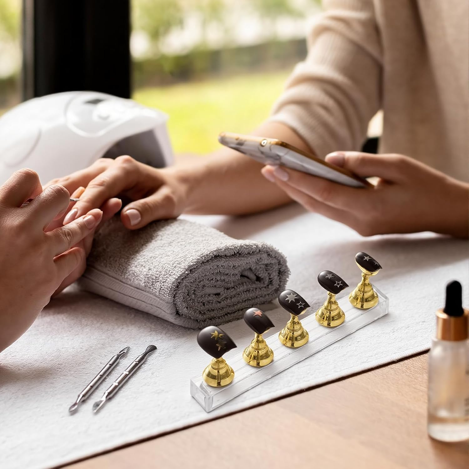 Prasacco Nail Stand, Gold Acrylic Nail Practice Stand, Magnetic Nail Holder, Nail Display Stand for Press on Nails Display with Double-Sided Tape for Manicure Tool image number 3