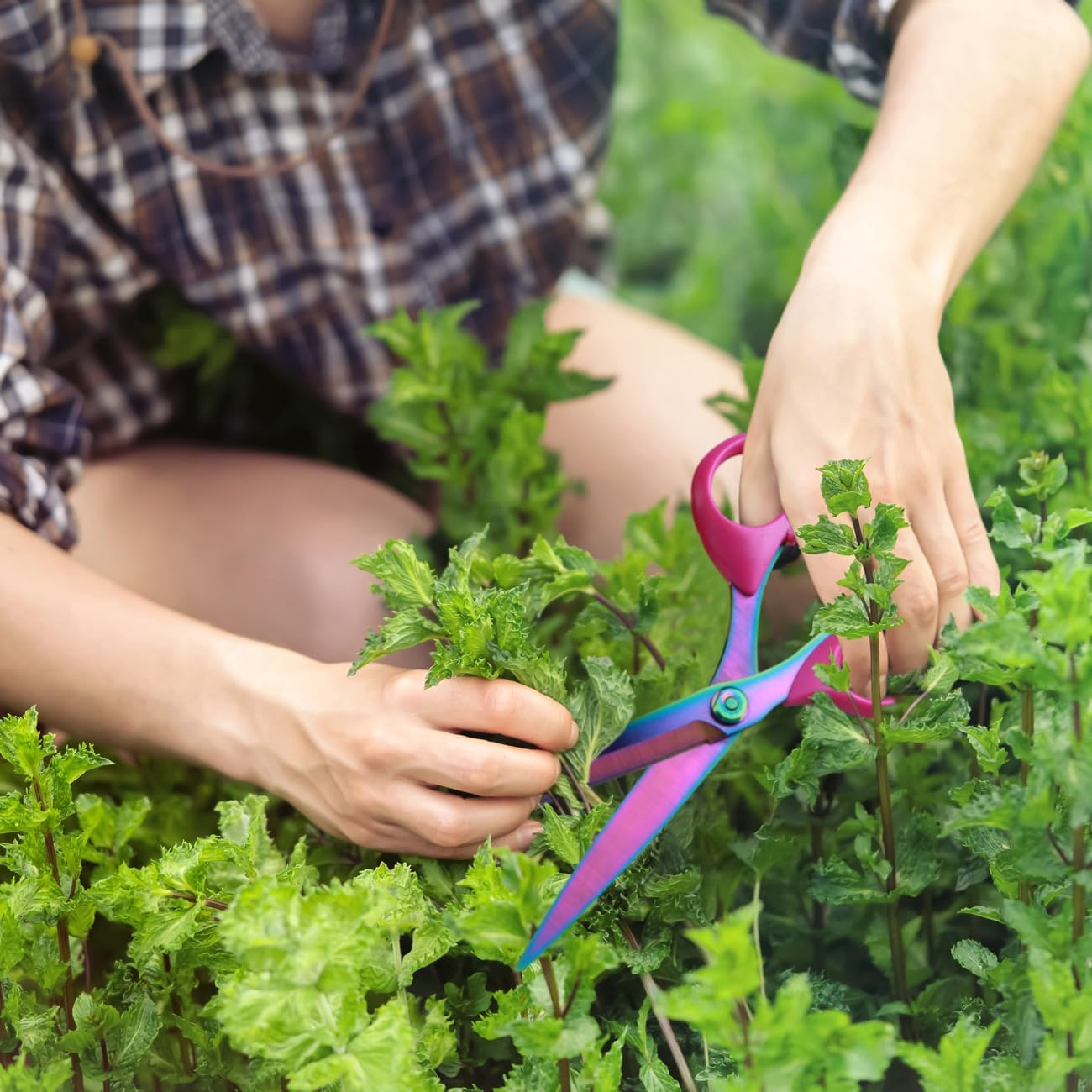 Left Handed Scissors Adults, Titanium Coating Forged Stainless Steel Sewing Scissors for Fabric Cutting, Multi-Purpose Shears for Dressmaking, Quilting, Home General Use Professional Crafting, 9 Inch image number 5