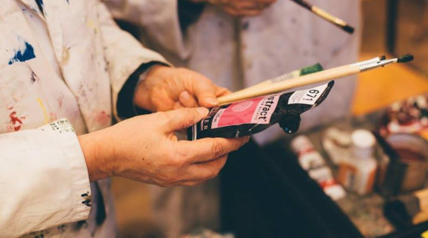 Sennelier Abstract Acrylic Paint, Satin Cadmium Yellow Medium Hue, 120Ml - Quality Pigment Load, Intense Vibrant Colours, Fluid Free-Flowing Formula - Ideal for Artistic Expression and Detail Work image number 7