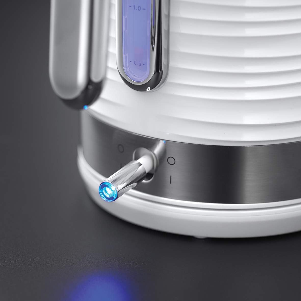 Russell Hobbs Inspire 24360-70 Kettle [1.7 L, 2400 W] White with High-Gloss Structure (Quick Boil Function, Removable Limescale Filter, Water Level Indicator, Removable Lid) image number 6