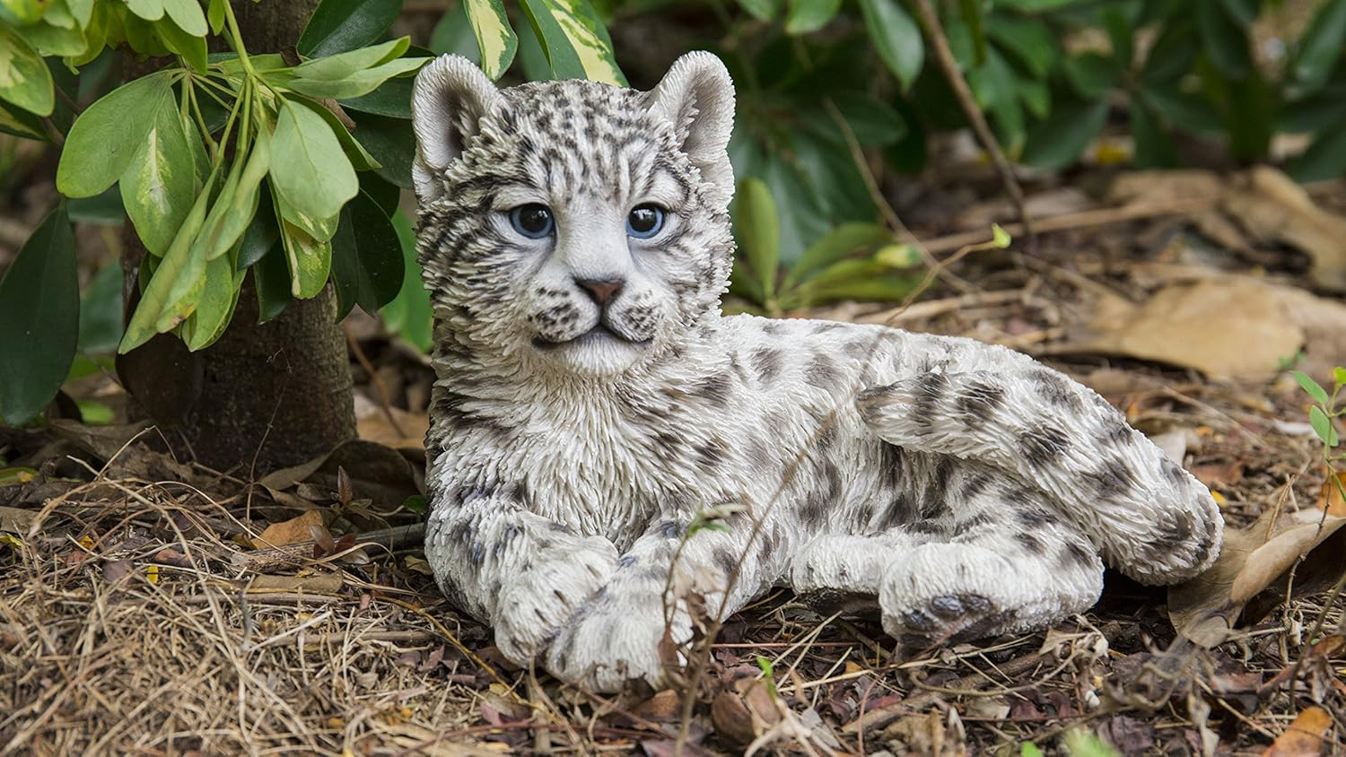 Hi- Line Gift 87696-B Black Panther Cub Statue image number 1