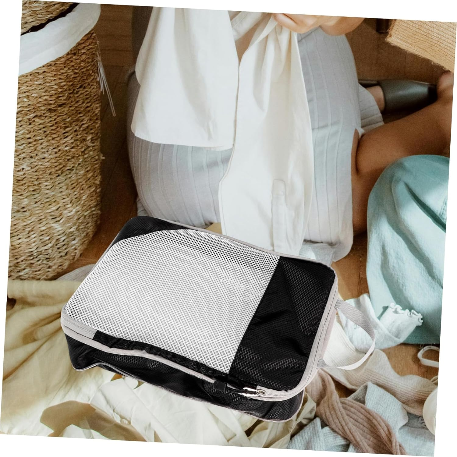 CLISPEED 4Pcs Travel Compression Storage Bags Set Mesh, Black Lightweight Packing Cubes for Clothes, Underwear, and Luggage Organization Suitable for Suitcases and Hand Luggage image number 5