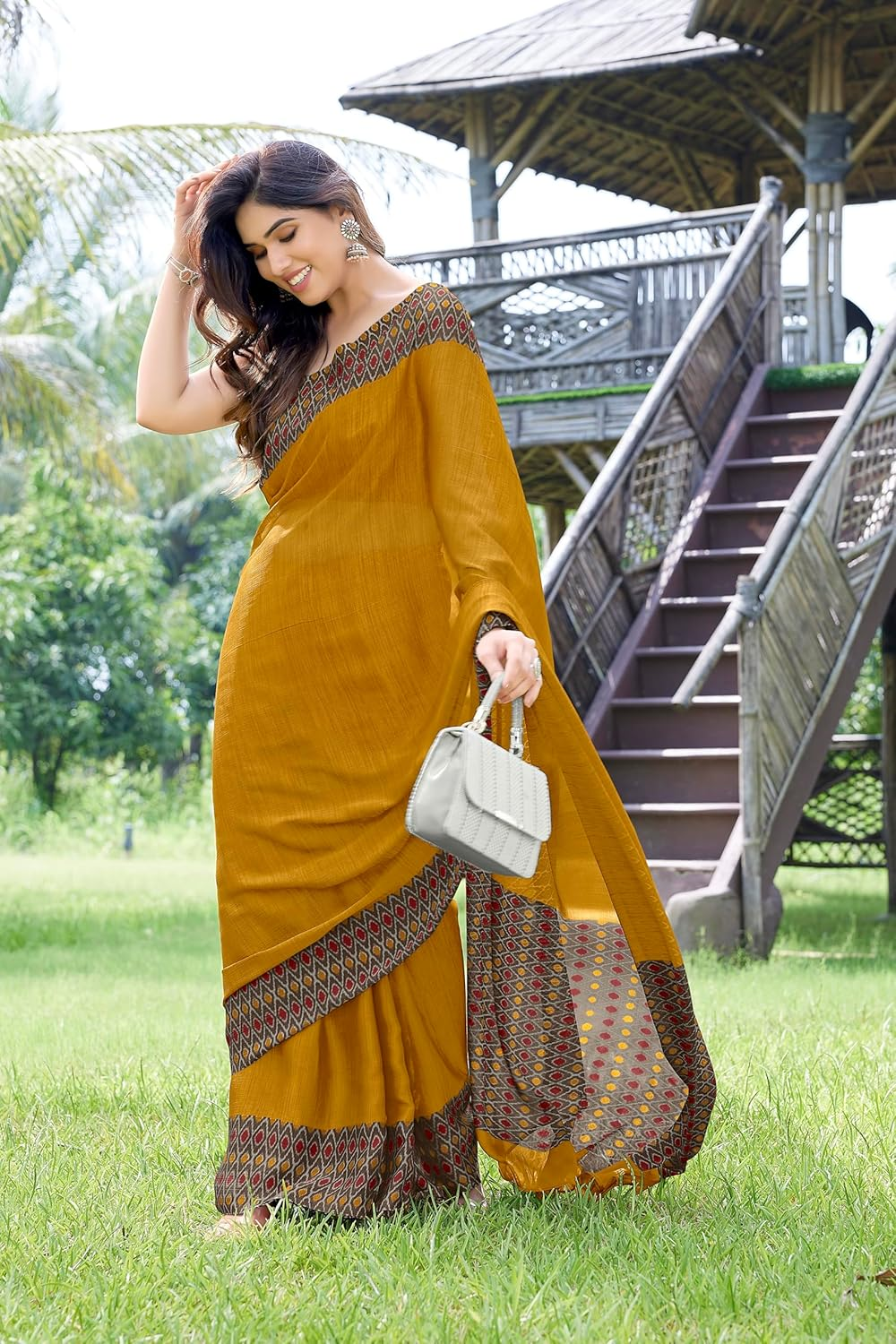 MIRCHI FASHION Women'S Stylish Chiffon Contrast Border-Pallu Printed Saree with Blouse Piece - Grey, Coffee image number 7