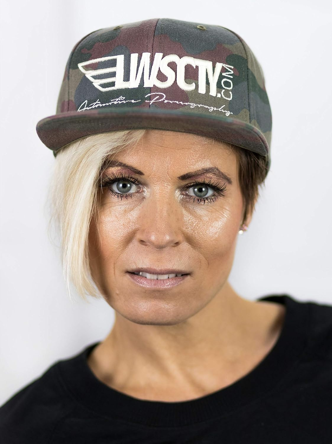 Muffin'S Halo Guide, 1X-Large, Durable Safeguard for Blind Dog'S Head, Nose, Face and Shoulders from Bumping into Hard Surfaces