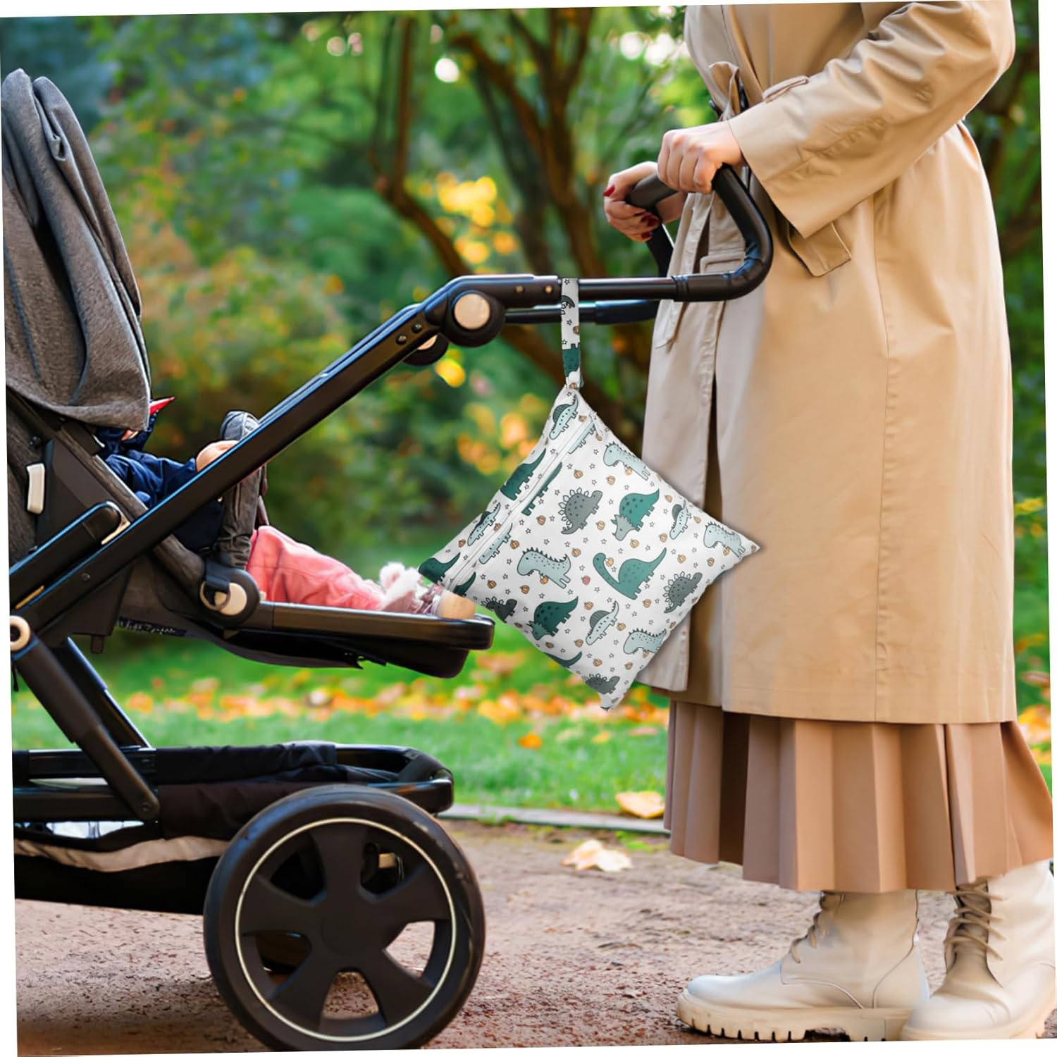 Ifundom Cartoon Zippered Diaper Bag Tote Wet Bag Organizer Pouch for Baby Diapers and Nursing Accessories image number 1