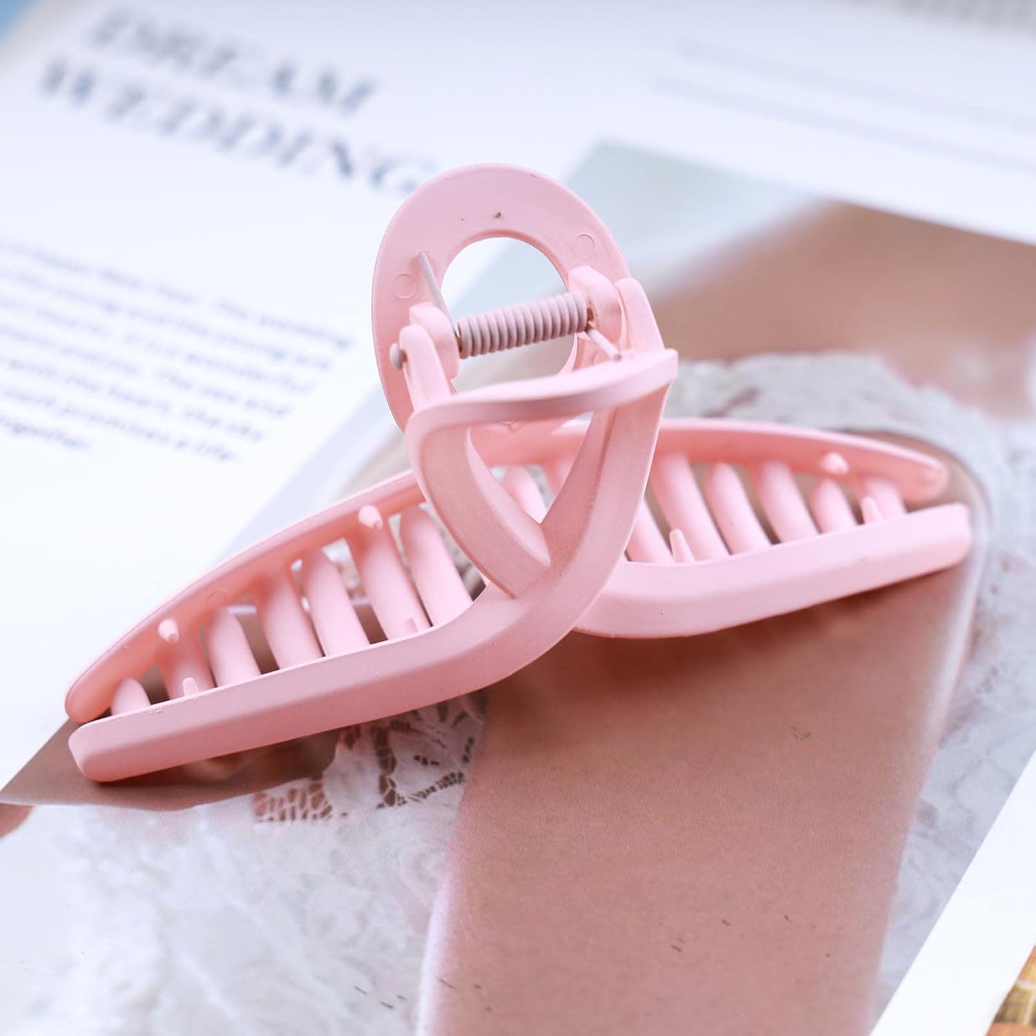 Yheakne Vintage Acrylic Hair Claw Clip Plastic Hair Claw Clip Plain Hair Holder Clips Jelly Pine Hair Clip French Hair Catch Barrette Decorative Hair Accessories for Women and Girls (Pink) image number 6