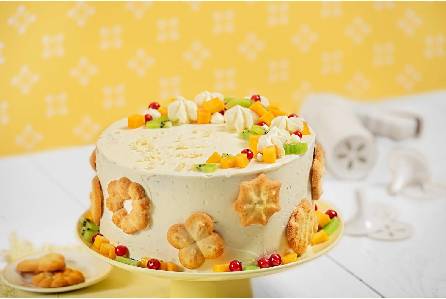 KAISER P&acirc;tisserie Cookie Press, 200Ml. 10 Design Discs, 6 Decorating Nozzles, Simple One-Handed Operation image number 6