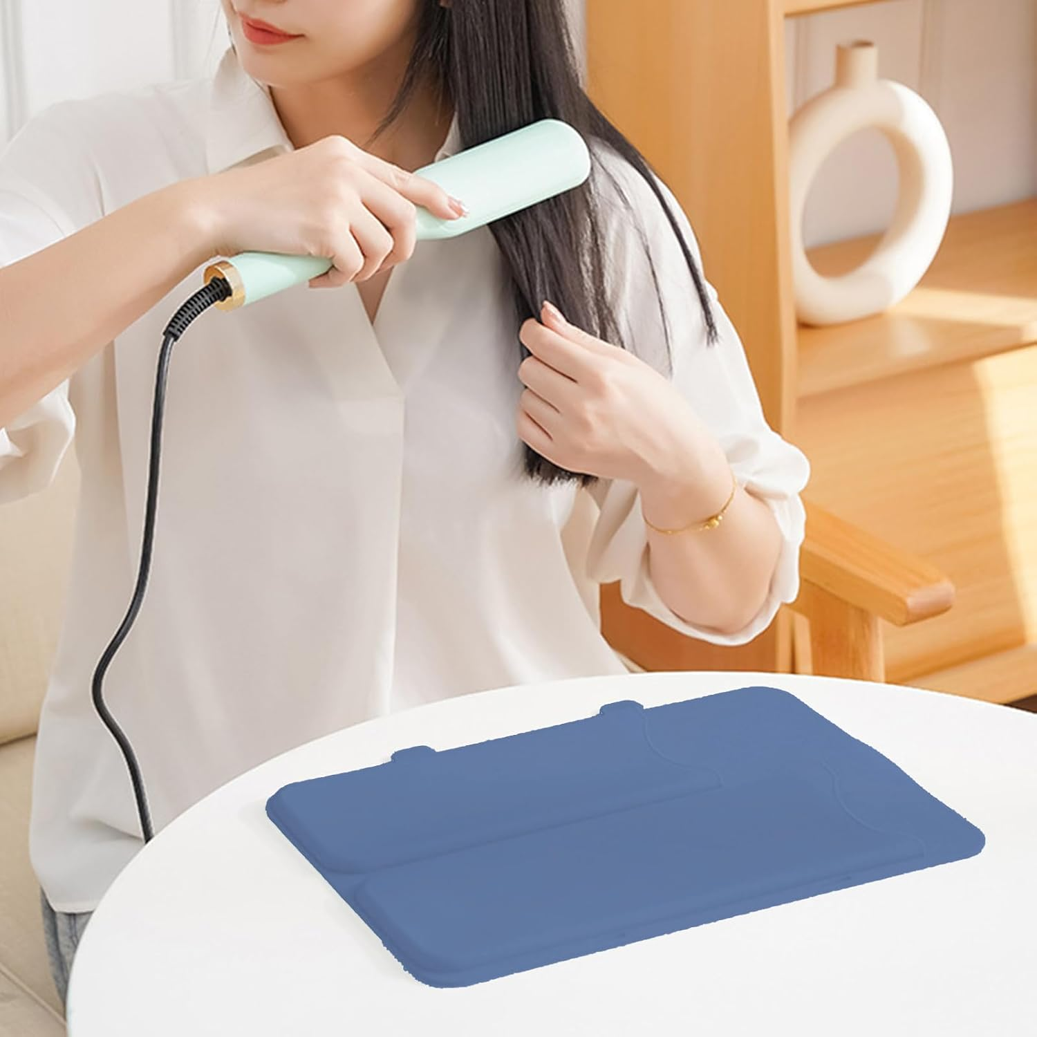 Curling Iron Pouch - Curling Iron Sleeve, Heat Resistant Pouch | Silicone Hairs Tools Bag, Heat Resistant, anti Slip, Fits Hairs Styling Tools, Flat Irons, Irons Sleeve image number 3