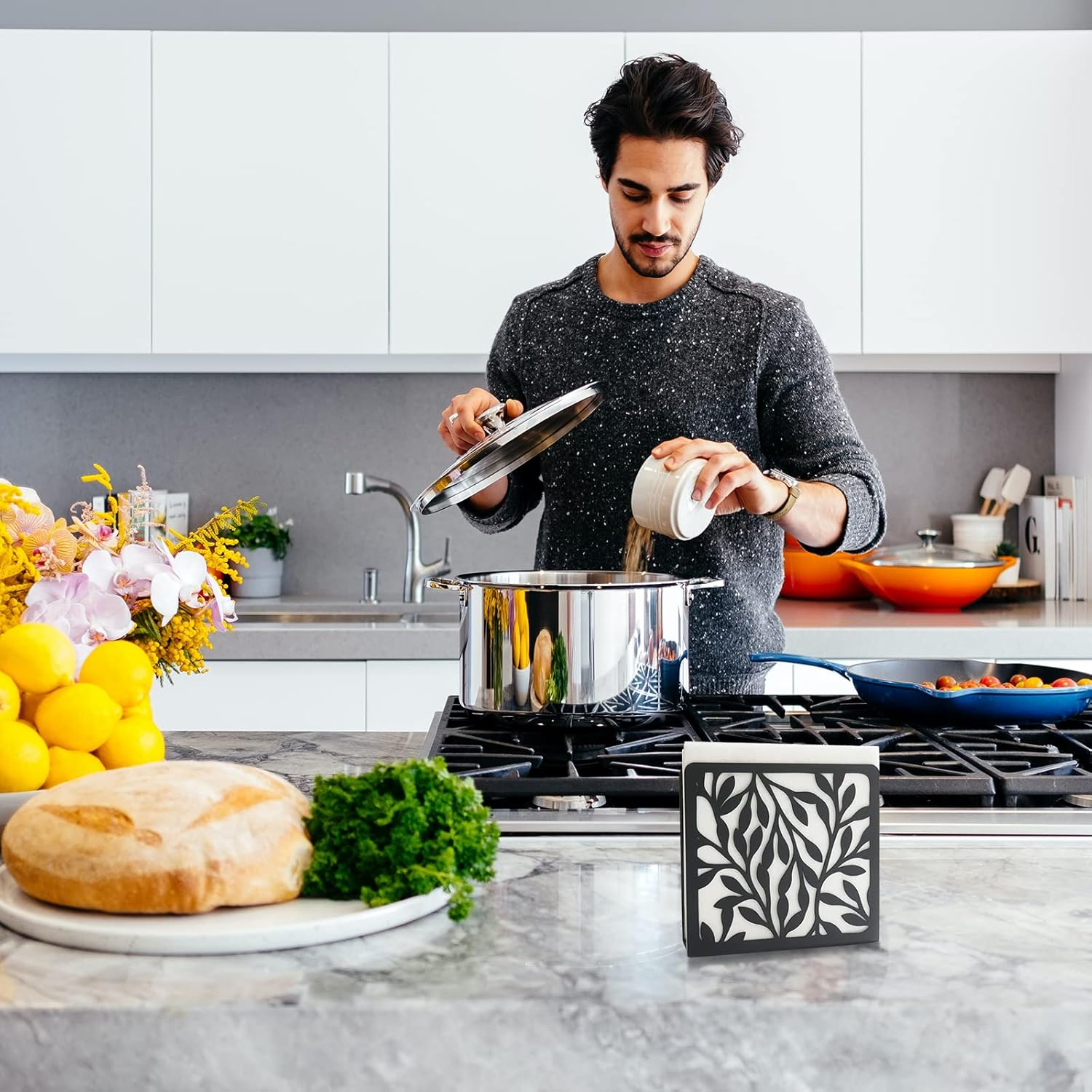 Metal Modern Leaves Silhouette Tabletop Napkin Holder for Table/Freestanding Tissue Dispenser - Green image number 4