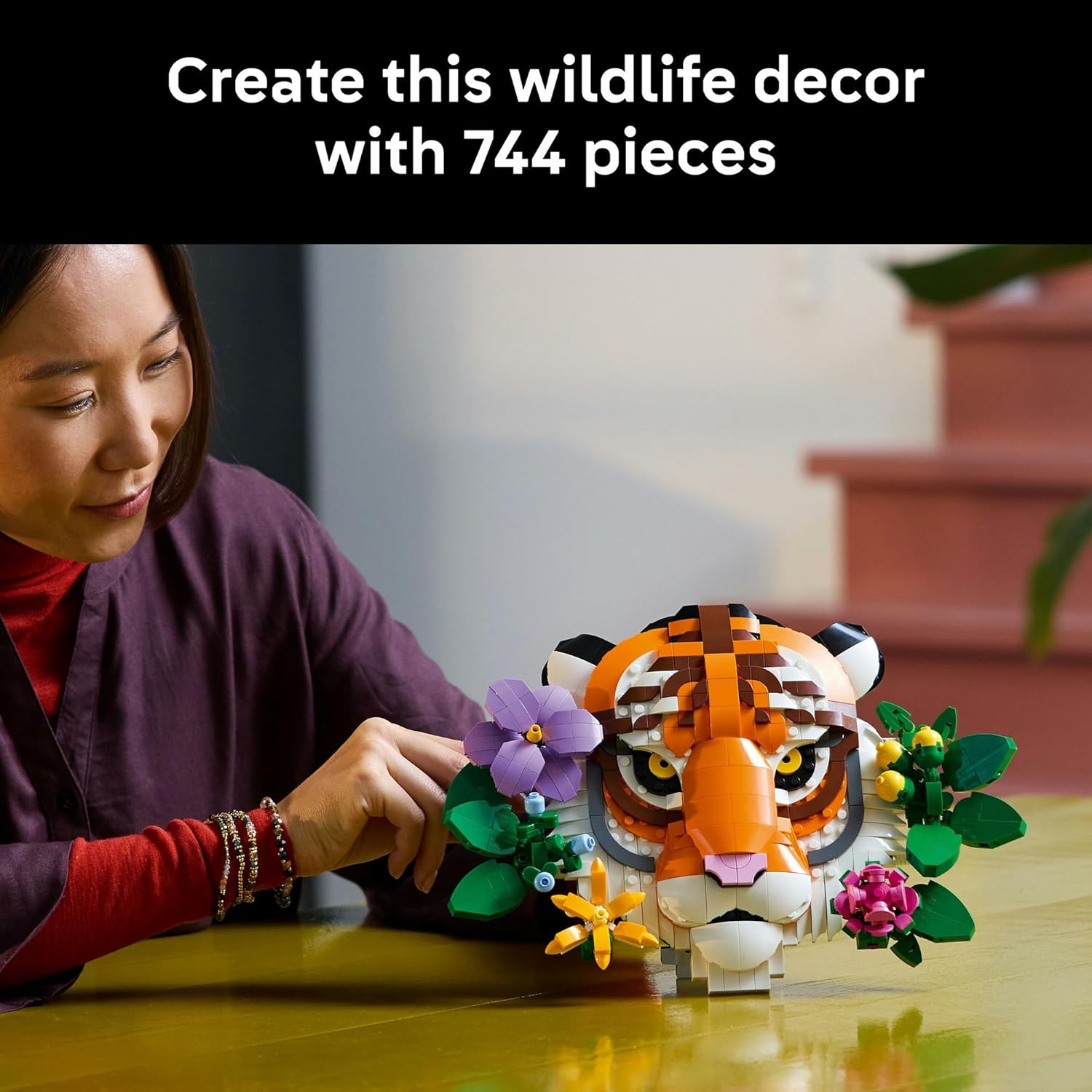 LEGO&reg; Art the Fauna Collection &ndash; Tiger 31217 New Home Housewarming Toys, Office Desk Decor with Decorative Flowers, Building Set for Adults, Buildable Wall Art for Animal and Nature Lovers image number 6