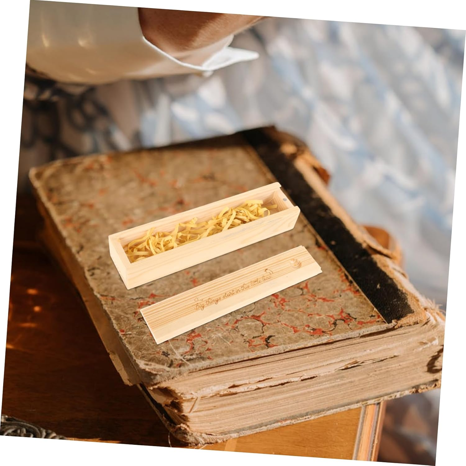 LIFKOME Wooden Pregnancy Test Box Delicate Announcement Keepsake Storage Case for Women image number 1