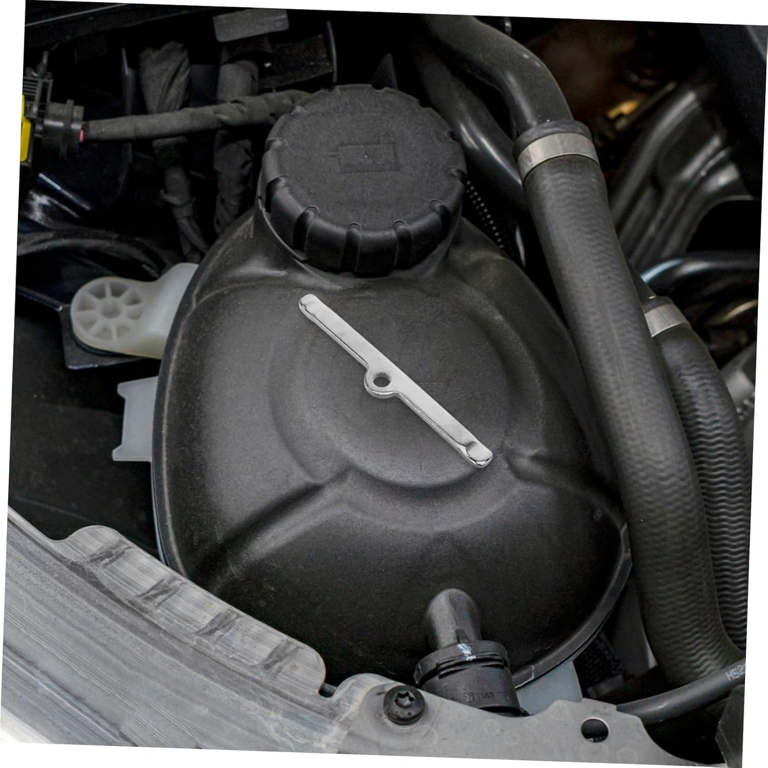 ULTECHNOVO 4Pcs Valve Cover Stay Spreader Rod Kit Metal Hold-Down Tool for Sbc Engines Replacement Automotive Accessories