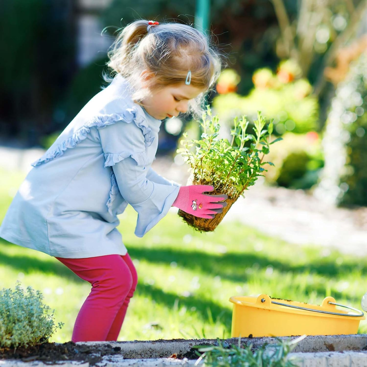 Eukyplace Kids Gardening Gloves (3 Pairs), Work Gloves Made of Latex, Non-Slip Gardening Gloves, Suitable for Children Aged 3-9, for Beach Blay, Picking Fruits and Vegetables(Cyan+Pink+Green) image number 4