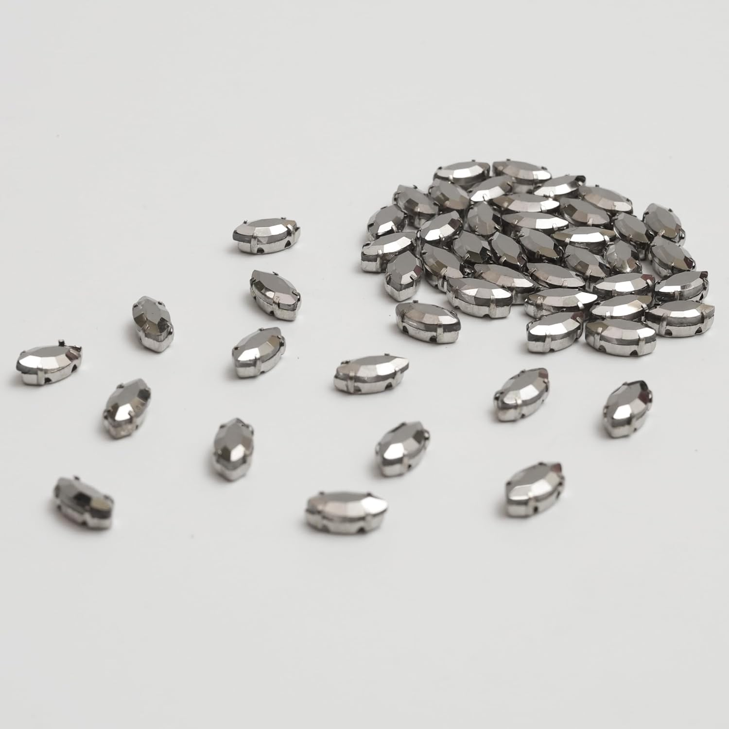 Embroiderymaterial Sew on Gunmetal Colour Eye Boat Marquise Shape Rhinestones in Metal Base Claw Settings for Bling Embellishment 50 Pieces-5X10Mm image number 6