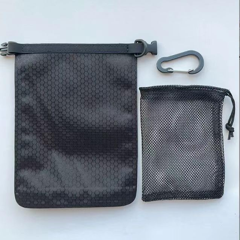 Waterproof Travel Soap Bag, 2-Pack Black Quick-Dry Case Holder with Carabiner for Shampoo Bars, Camping, Swimming, Hiking, Backpack Essentials