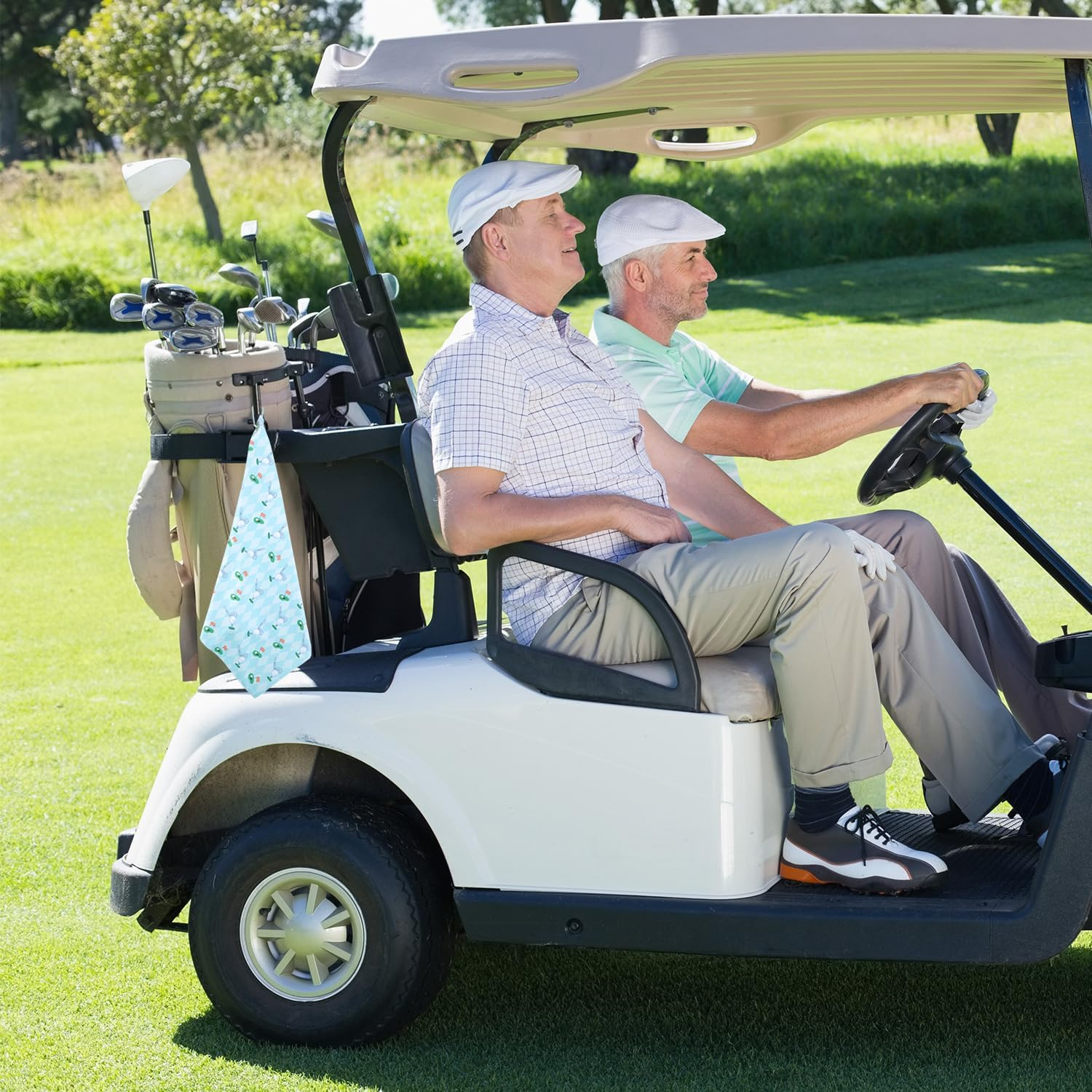 Golf Towel with Clip, Microfiber Golf Towels Golf Rag with Clip Golf Ball Cleaning Towel Golf Cleaning Cloth for Men Women Golf Fan Birthday Gift image number 4