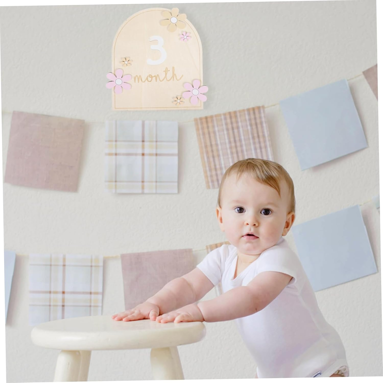 MERRYHAPY Wooden Door Sign Monthly Milestone Cards Milestone Markers First Year Party Craft Birthday Decor image number 6