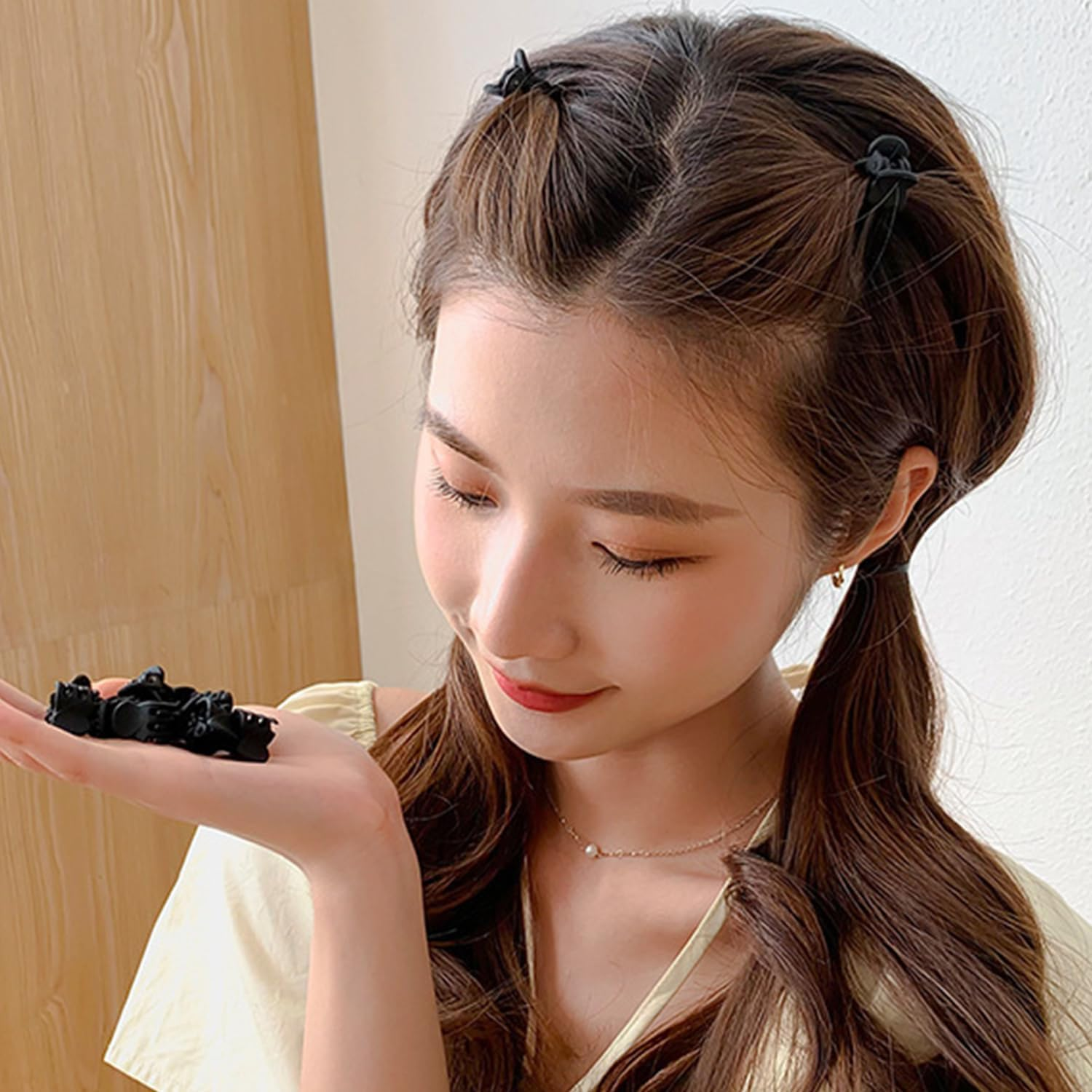 Pack of 150 Black Mini Plastic Hair Pins, Hair Pins for Children, Simple and Versatile Hair Accessories, Hairstyle Accessories image number 2