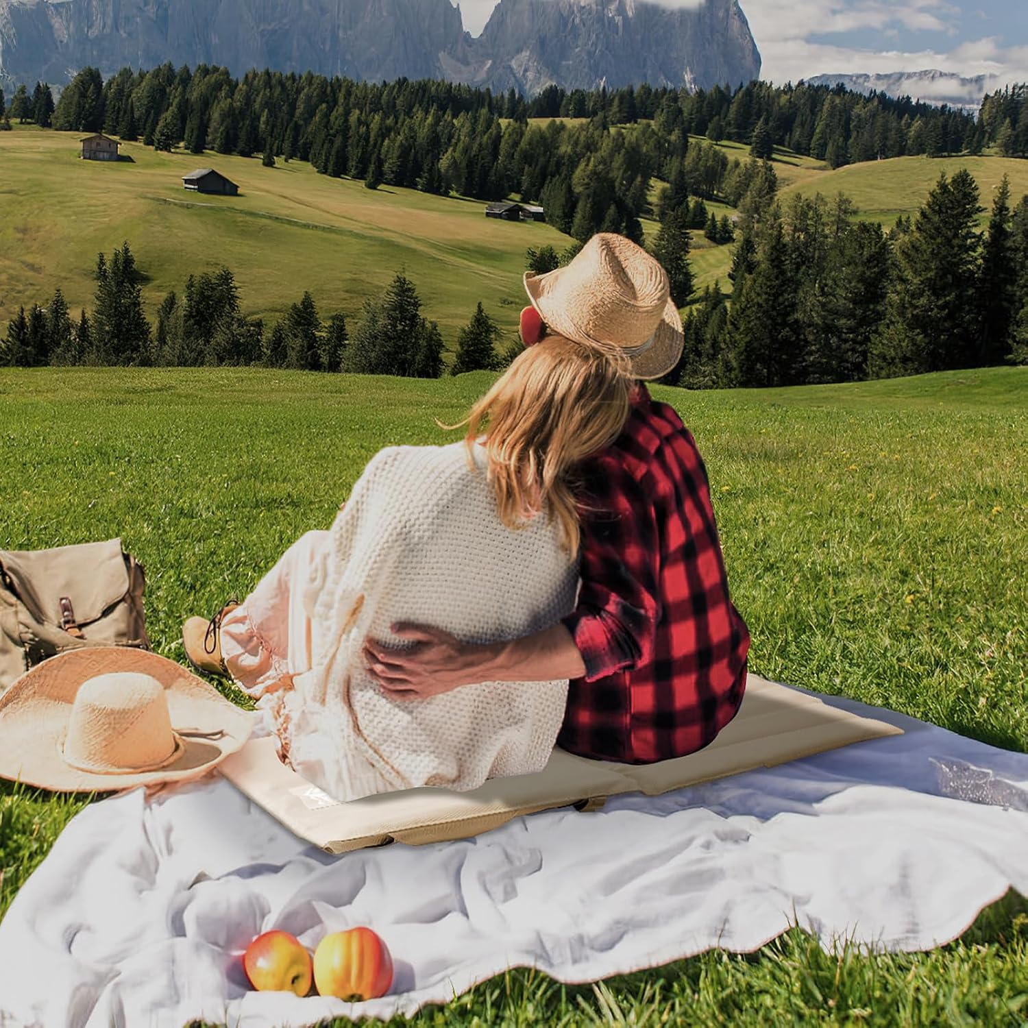 Night Cat Stadium Seat Cushion: Folding Bleacher Chair with Back Support Portable Outdoor Padded Seats for Bleacher Beige