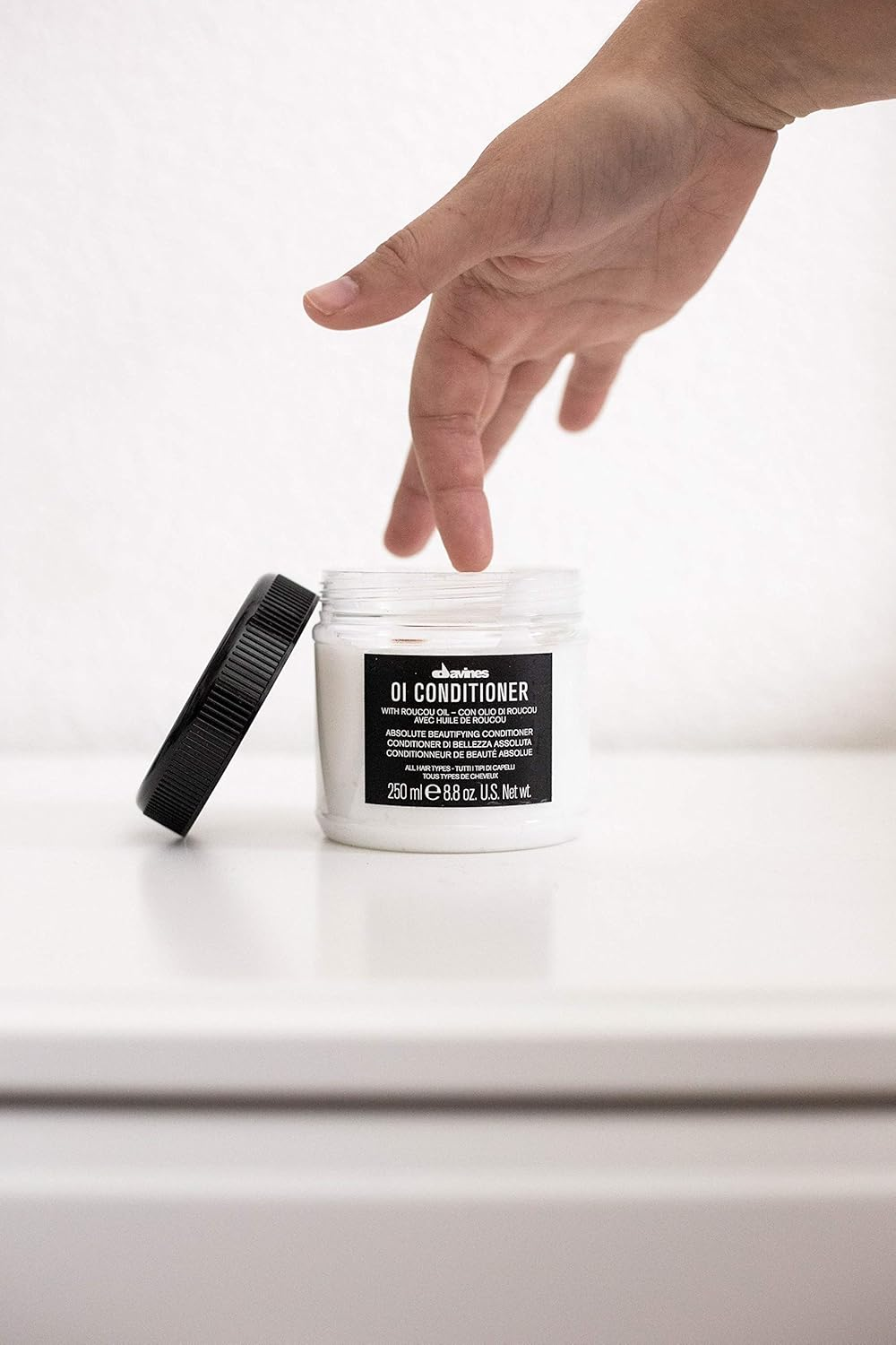 Davines OI Conditioner, 8.8 Oz (250 Ml), (Pack of 1) image number 6