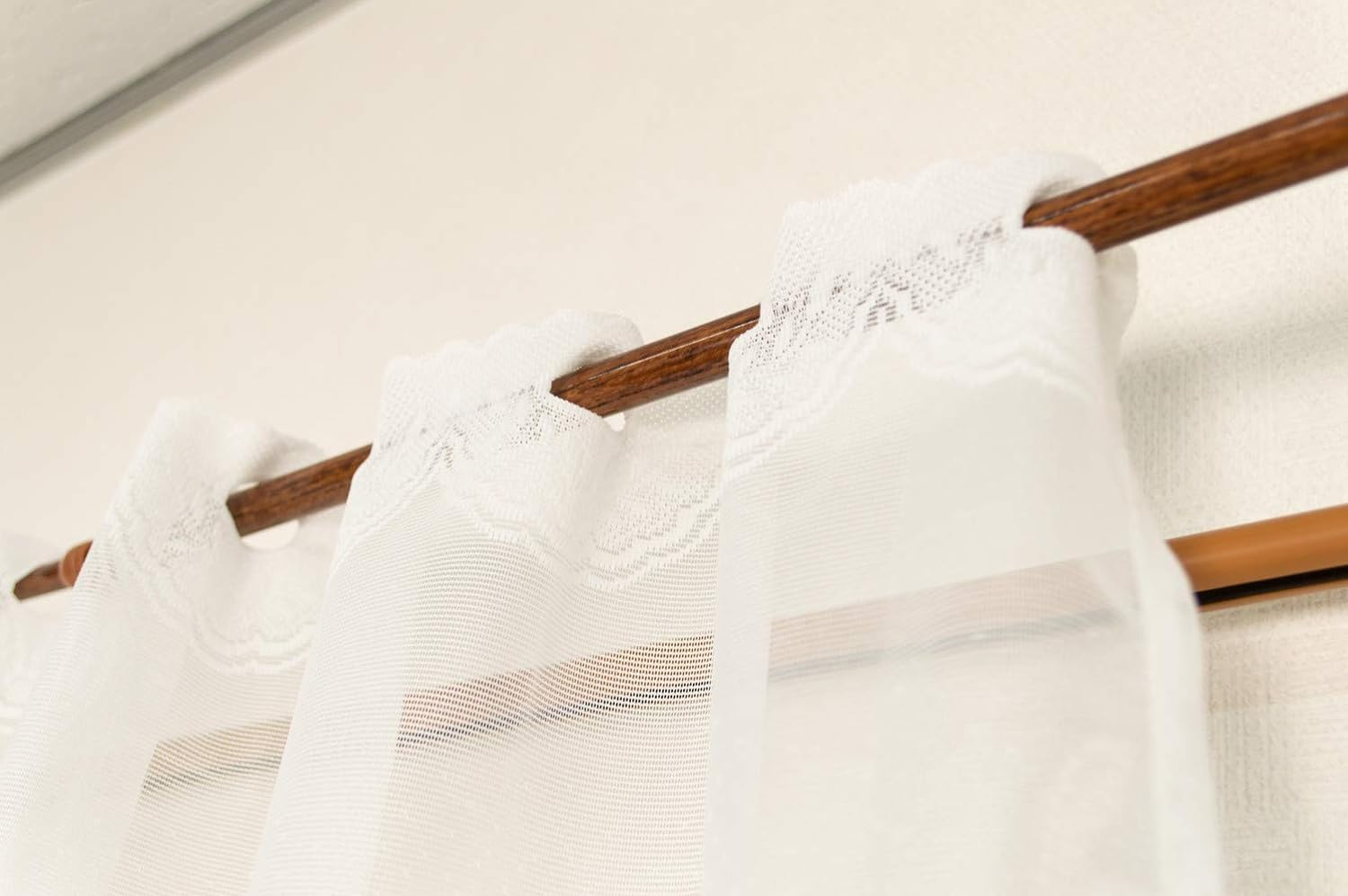 Arie Cafe Curtain, White, Width 39.4 X Length 35.4 Inches (100 X 90 Cm), Made in Japan, Cute Flower Vine Pattern image number 6