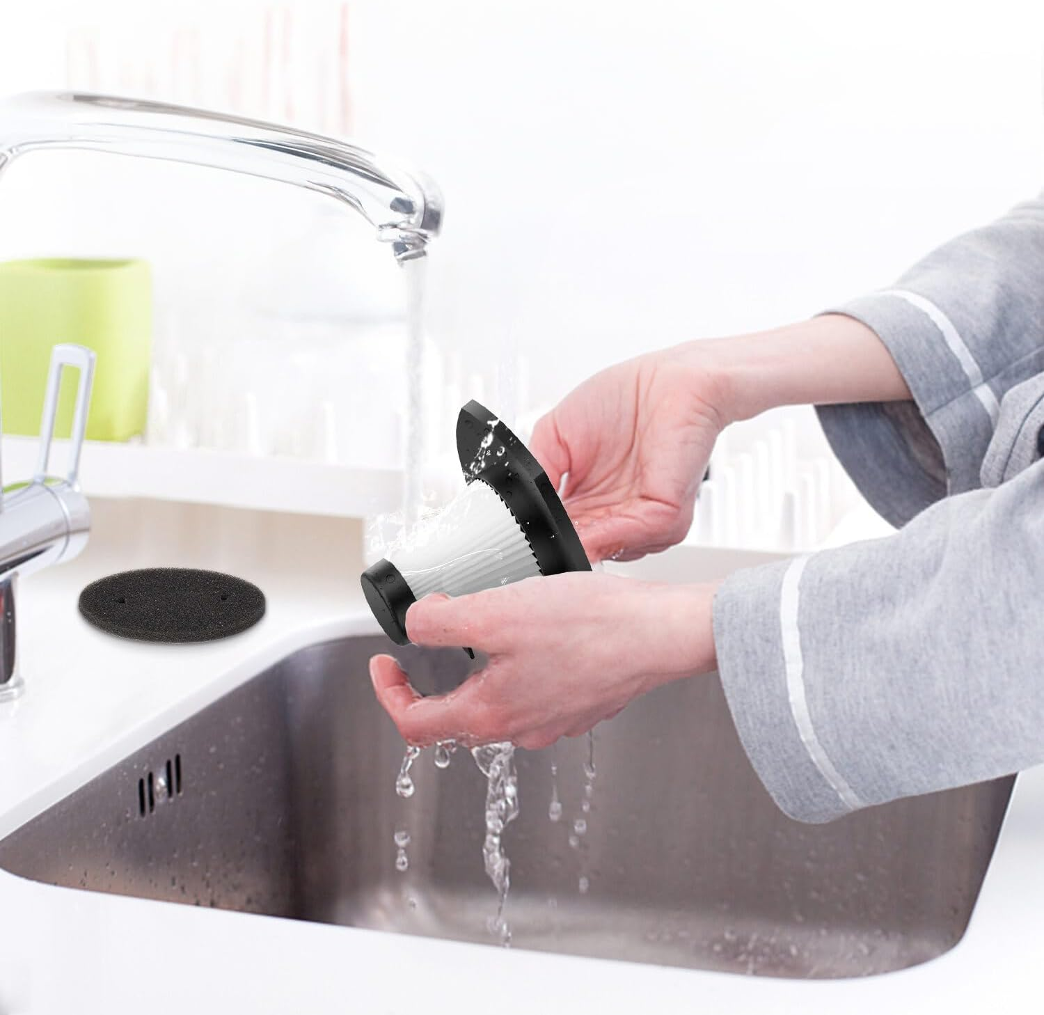 Lenoxx Corded Powerful Stick Vacuum Cleaner &ndash; 450W Motor, 15Kpa Suction, H12 HEPA Filter, Lightweight 1.8Kg, 0.8L Dust Cup, Bagless, with Floor Brush & Extension Hose