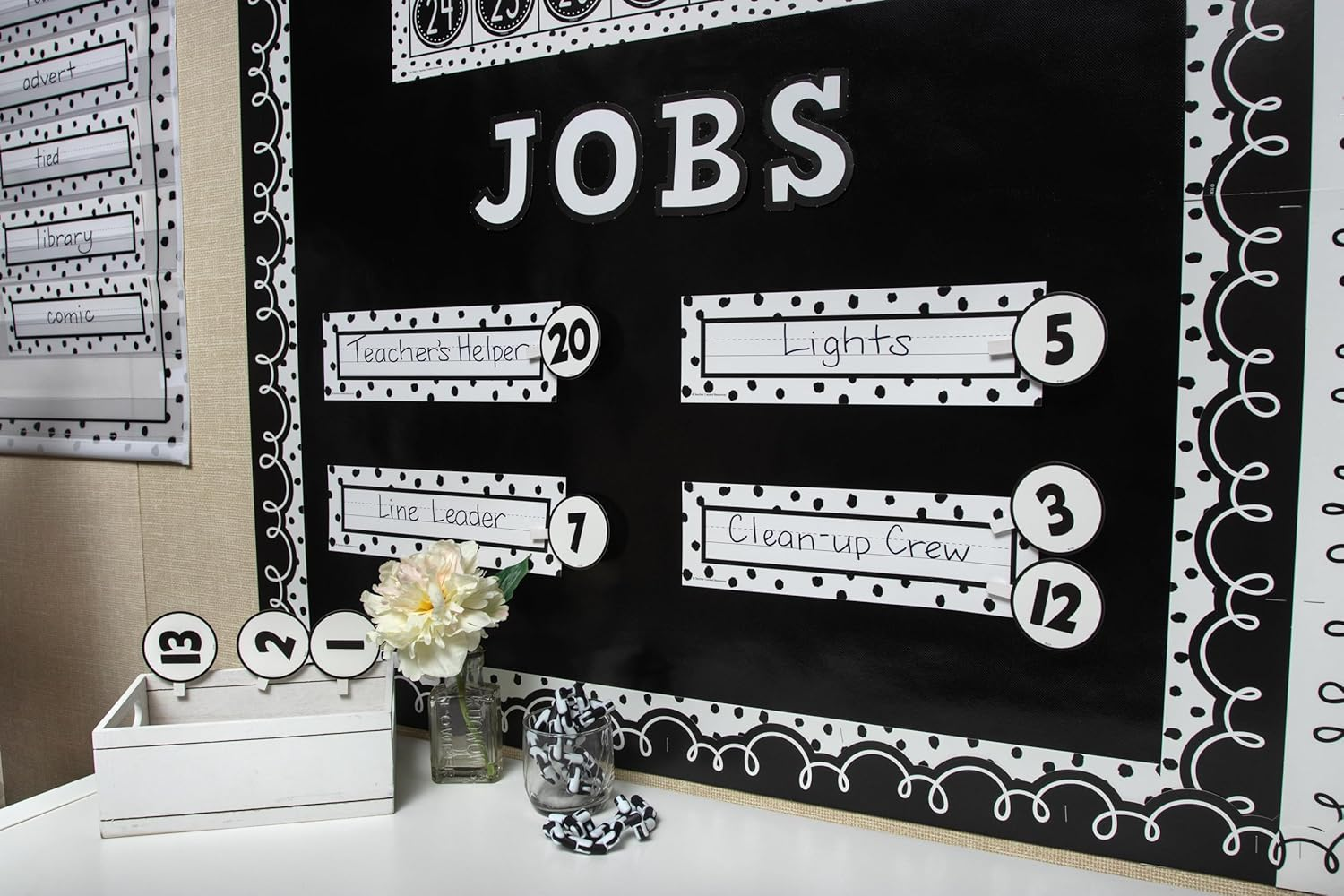 Teacher Created Resources Black Painted Dots on White Straight Rolled Border Trim (TCR8910)
