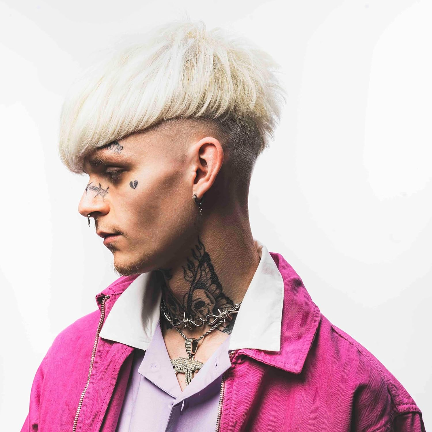 Reuzel Matte Clay Pomade, No Shine Pomade with a Medium Hold for a Natural Style and Finish 3.38Oz/95G image number 4