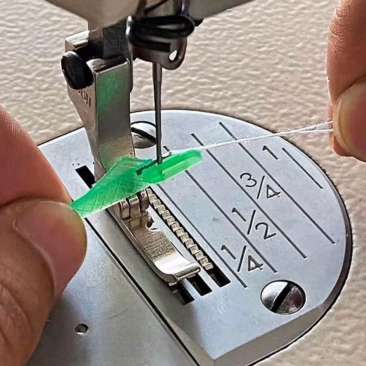 XUANZHI 4Pcs Universal Sewing Rolled Hemmer Foot, Wide Rolled Hem Pressure Foot,Size 3/4/5/6Mm,Home Industrial Curved Scroll Hemmer Foot image number 5