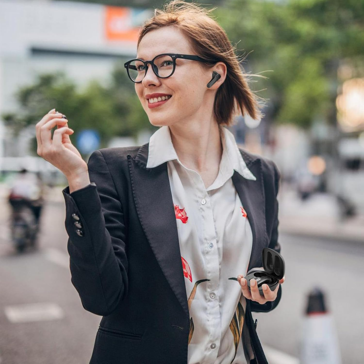 Language Translation Earbuds - Multilingual 144 Languages 70 Dialects Translation Headphones,Instant Interpreting Earbuds for Learning Business Communication Meeting Education Tourism image number 2