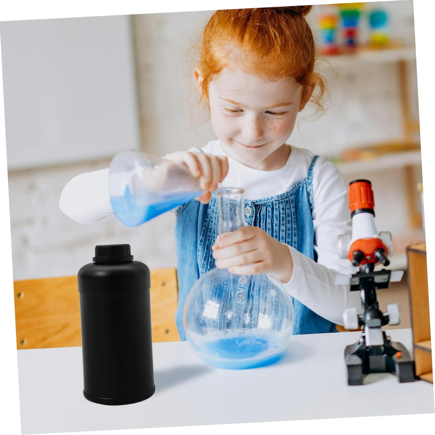 GETAJGHSD 1000Ml Plastic Reagent Bottles 4 Pack Empty Laboratory Sample Containers Caps Black Chemical Bottles for Liquid Storage for School and Home Use image number 3