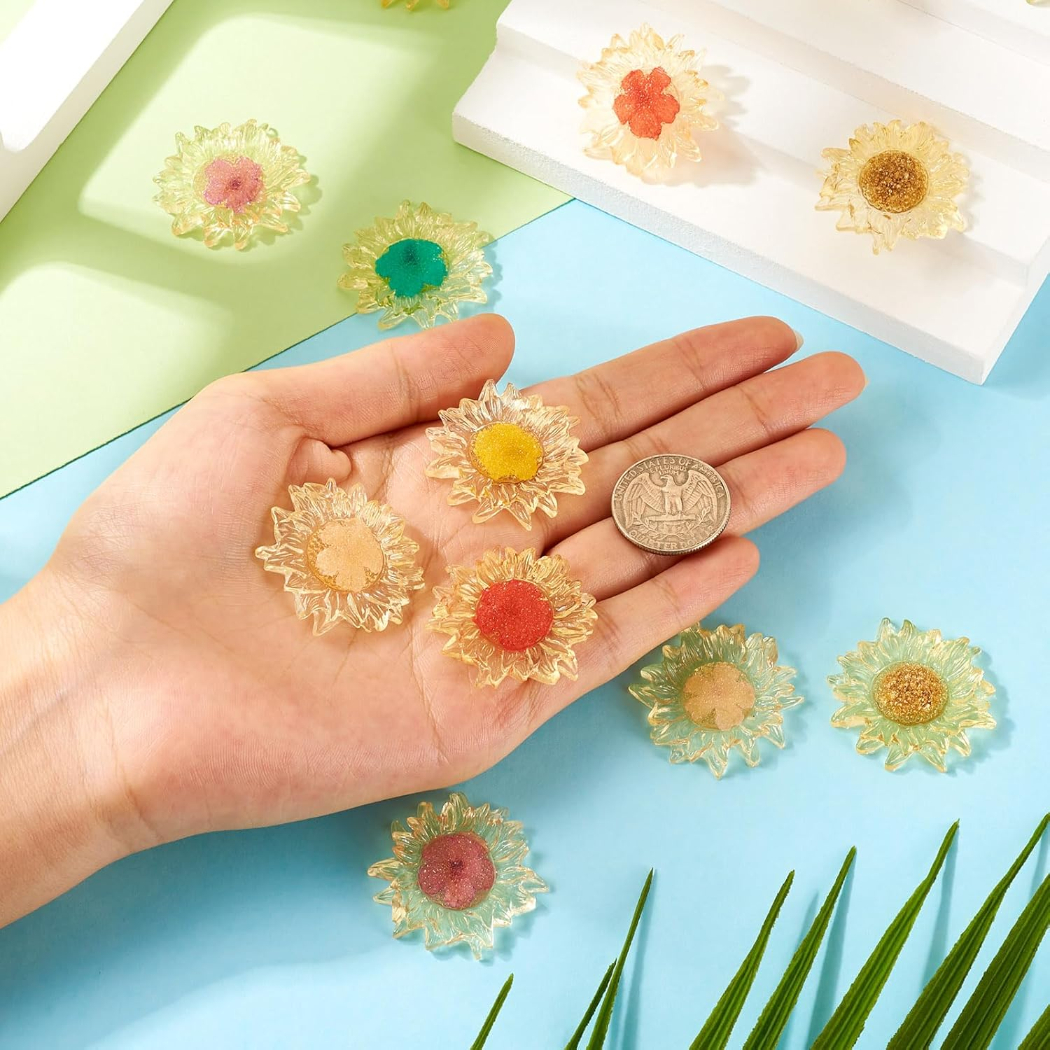 Crafans Sunflower Cabochons Resin Translucent Colorful Sunflower Daisy Cabochons Flat Flowers Embellishments for DIY Jewelry Making Scrapbooking 14Pcs