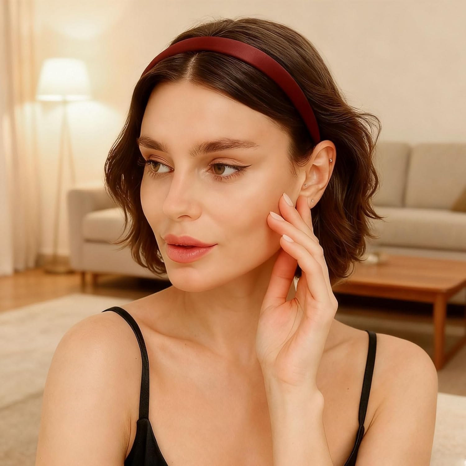 Xanthelle Ladies' Headbands, 4 Pieces Velvet Headbands for Women, Non-Slip Hairbands & Headband, Trendy Vintage Headbands in Brown, Red & Black image number 6