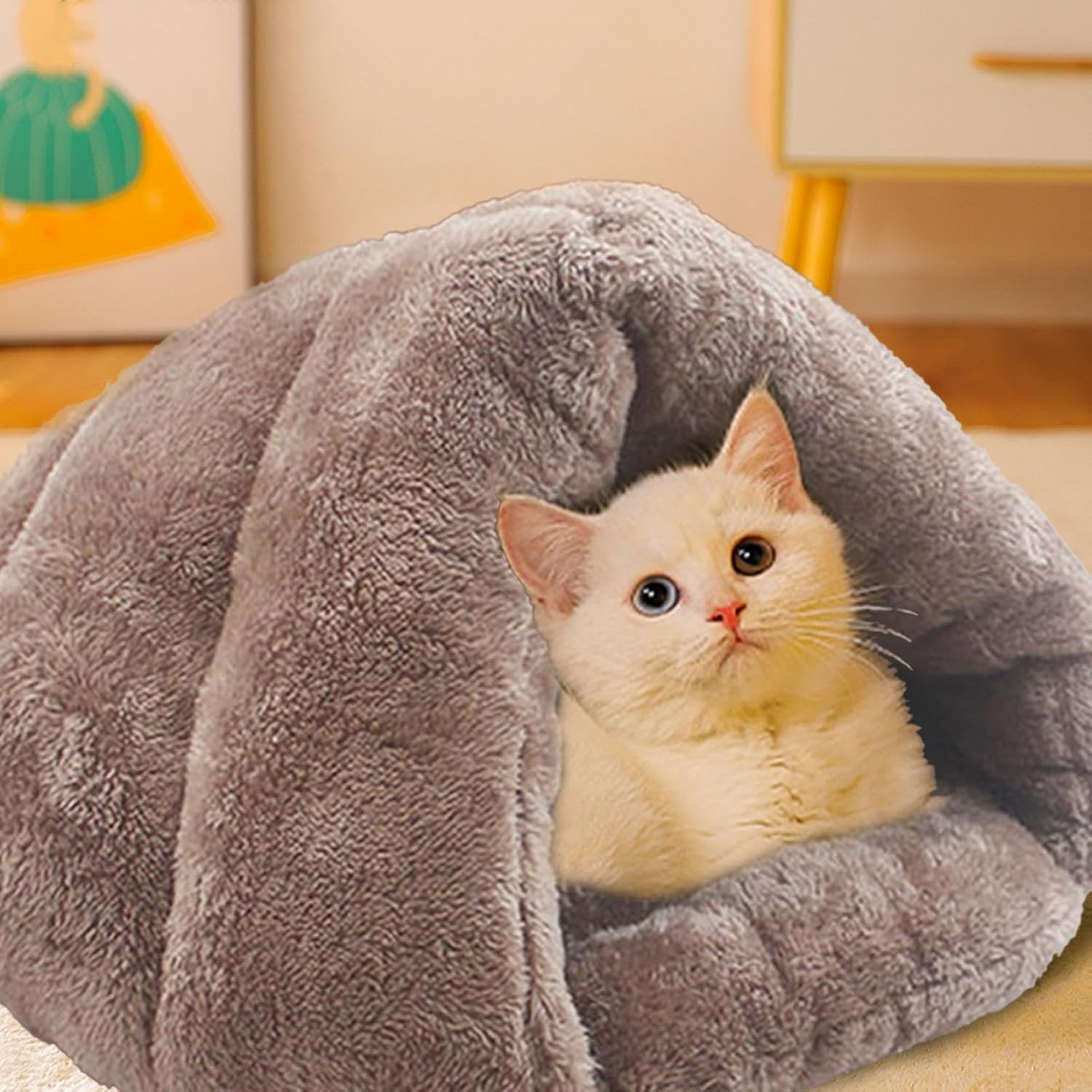 Triangular Cat Tent - Premium Cat Cave Beds, Semi-Open Non-Slip Plush Cat Cave Bed, Comfortable Small Puppy Home, Creative Winter Pet Supplies for Pets, Travel or Home, Kittens, Cats, Dogs