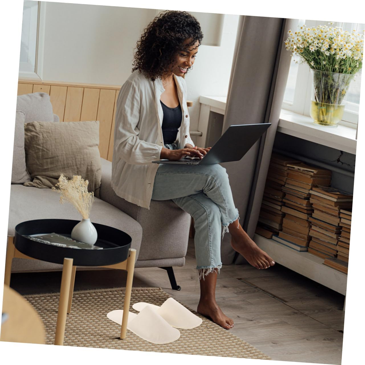 WOFASHPURET 2Pairs Disposable Hotel Supplies Bridesmaid Slippers Washable Summer Slippers image number 3