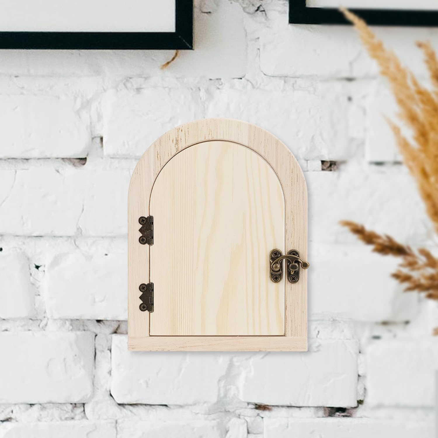 Fairy Door Outlet Covers, Wooden Fairy Outlet Covers with Door Artistic Fancy Romantic Fairy Door Outlet Cover Plate for Children Pet Proofing image number 4
