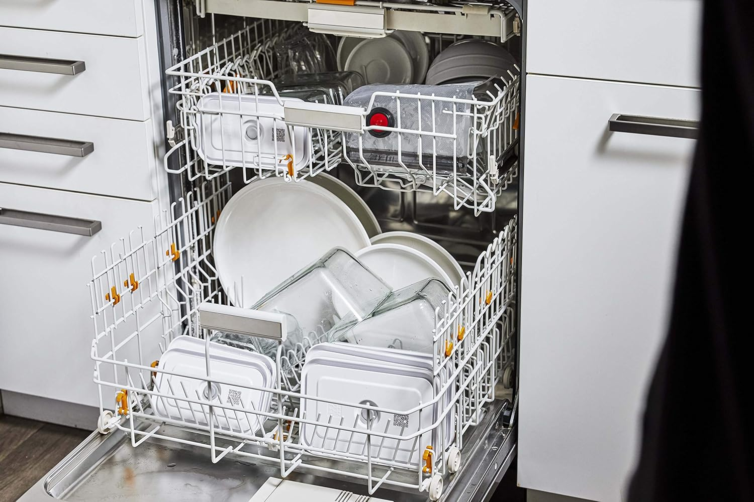 Zwilling J. A. Henckels 36804-003 Fresh save Vacuum Plastic Containers, Set of 3 Sizes, Airtight Storage Containers image number 6