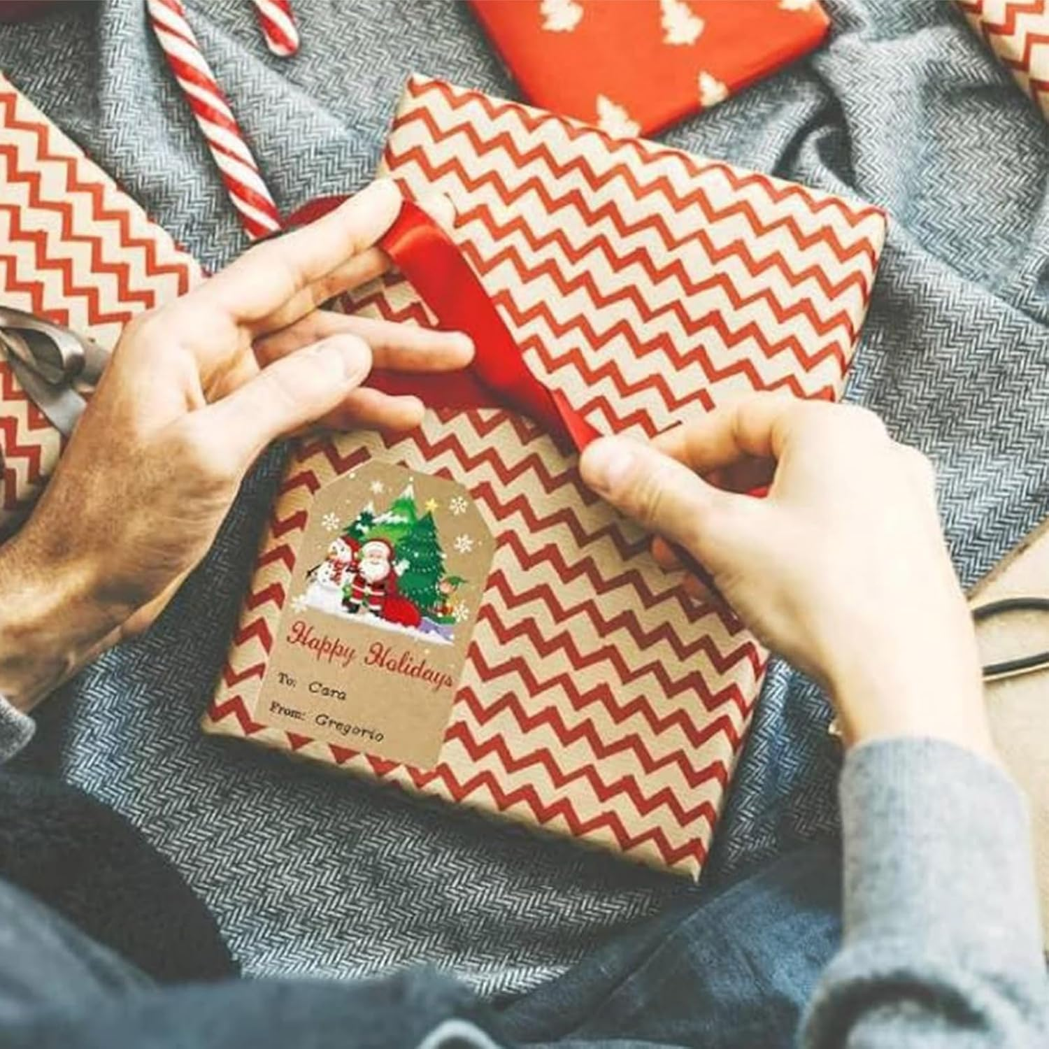 200Pcs Tags Sticker, Self-Addhesive Labels for Gifts Sticker, Kraft Paper Christmas Labels with 4 Christmas Patterns, Christmas Tag Sticker for Gift Bags, Cards, Envelope image number 4