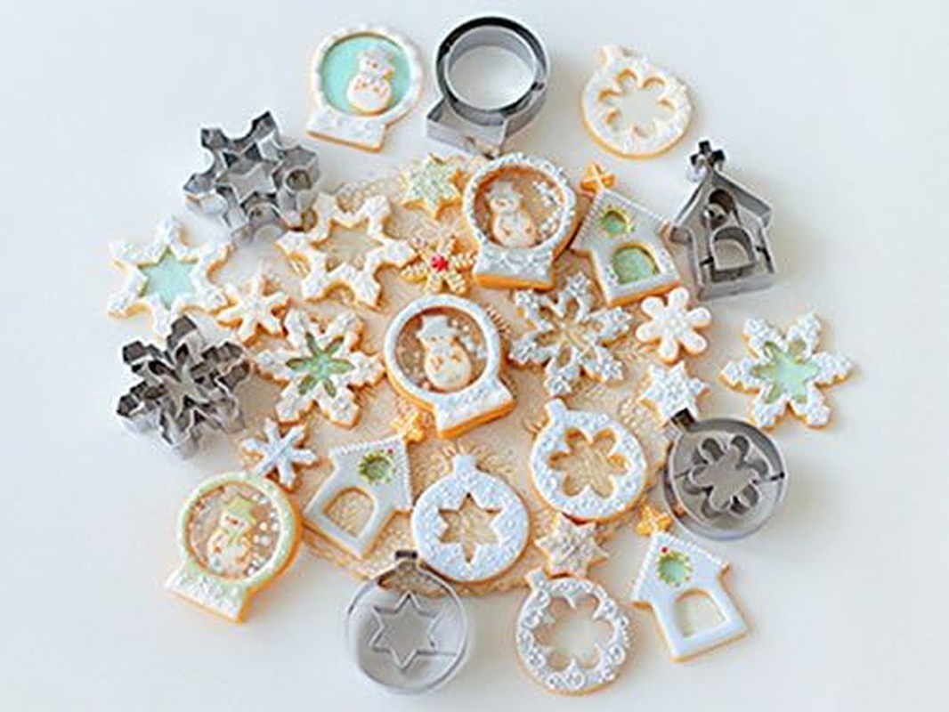 Cotta 91941 Christmas Cookie Mold, Snow Globe, Silver, W 2.2 X L 2.6 X H 0.8 Inches (5.6 X 6.5 X 2 Cm) image number 1