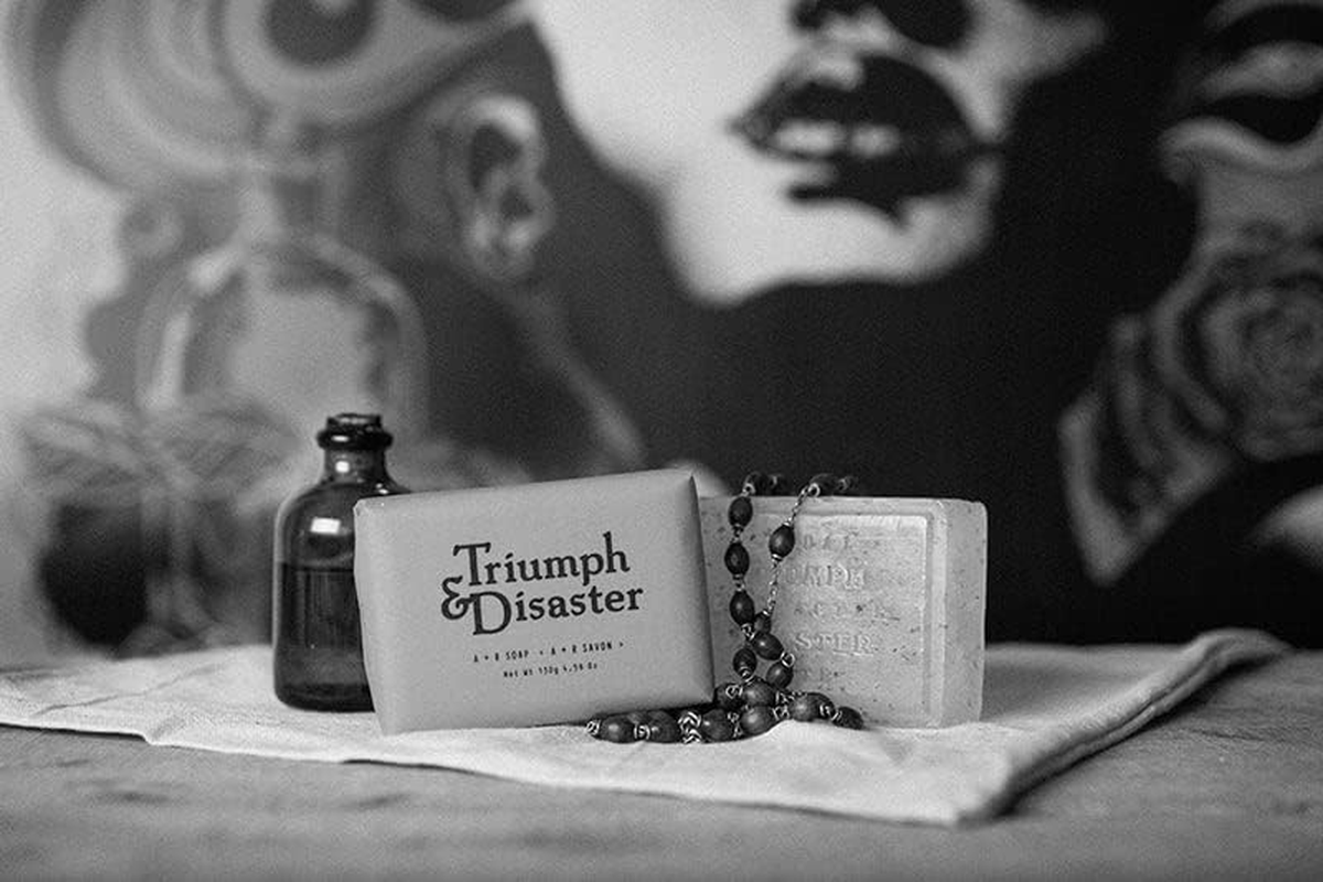 TRIUMPH & DISASTER | a + R Soap | Moisturising Body Soap with Almond Milk and Rosehip Oil, 130 G image number 2
