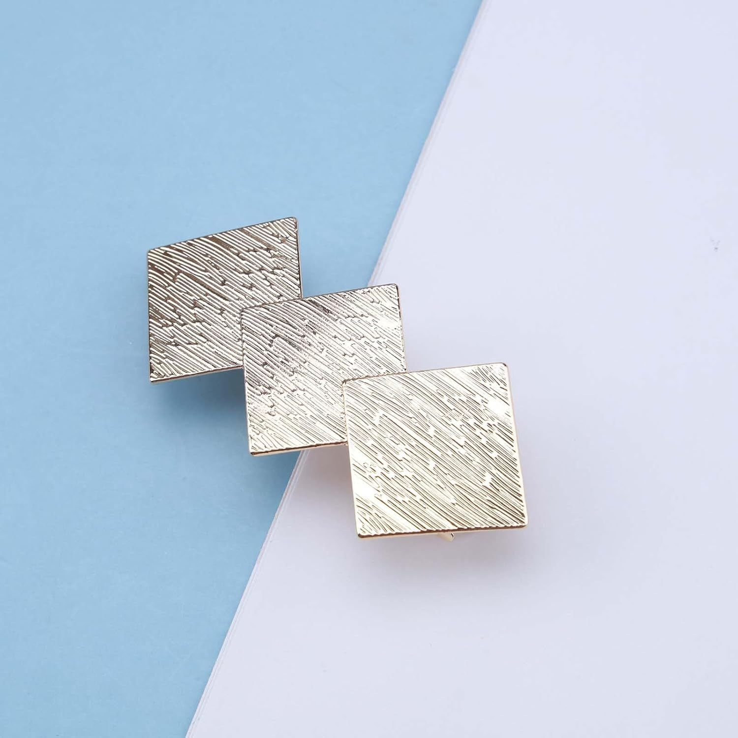 Enautoabs French Metal Hair Clip for Women Golden Square Hair Clip Headwear Large Square Geometric Hair Clips Square Shape Hair Clip Ponytail Holder image number 2