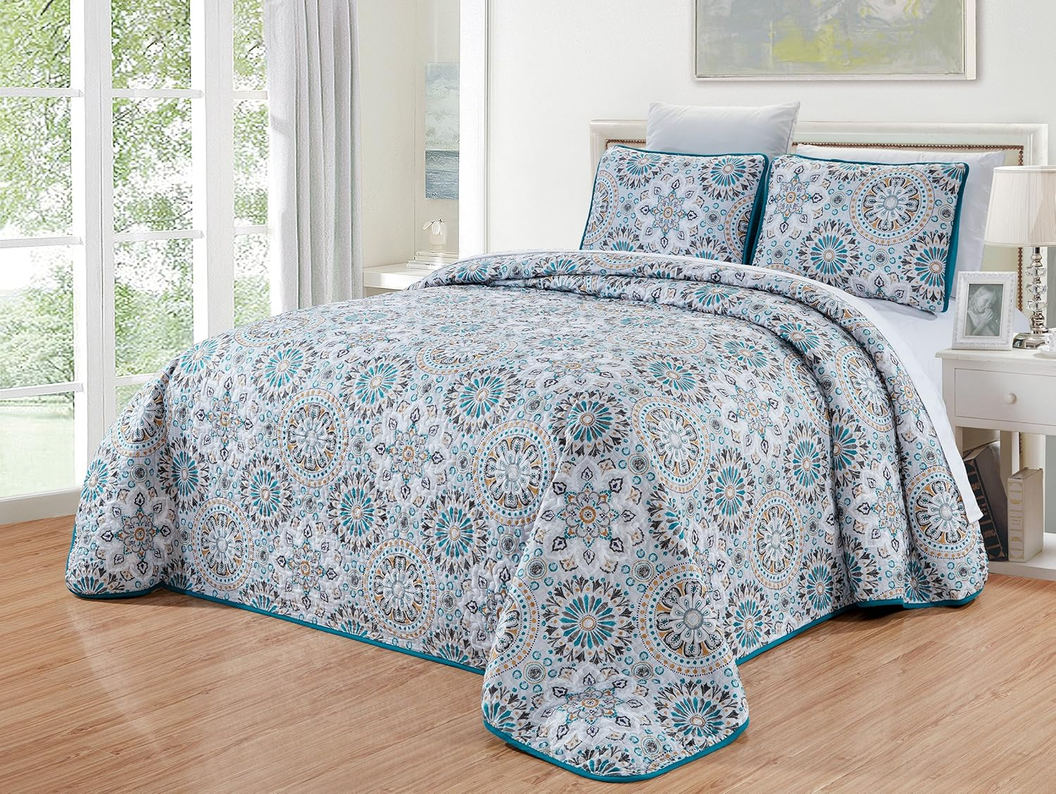 Grandlinen 3-Piece Fine Printed Oversize (100" X 95") Quilt Set Reversible Bedspread Coverlet Queen Size Bed Cover (Grey, Teal Blue, Medallion) image number 4