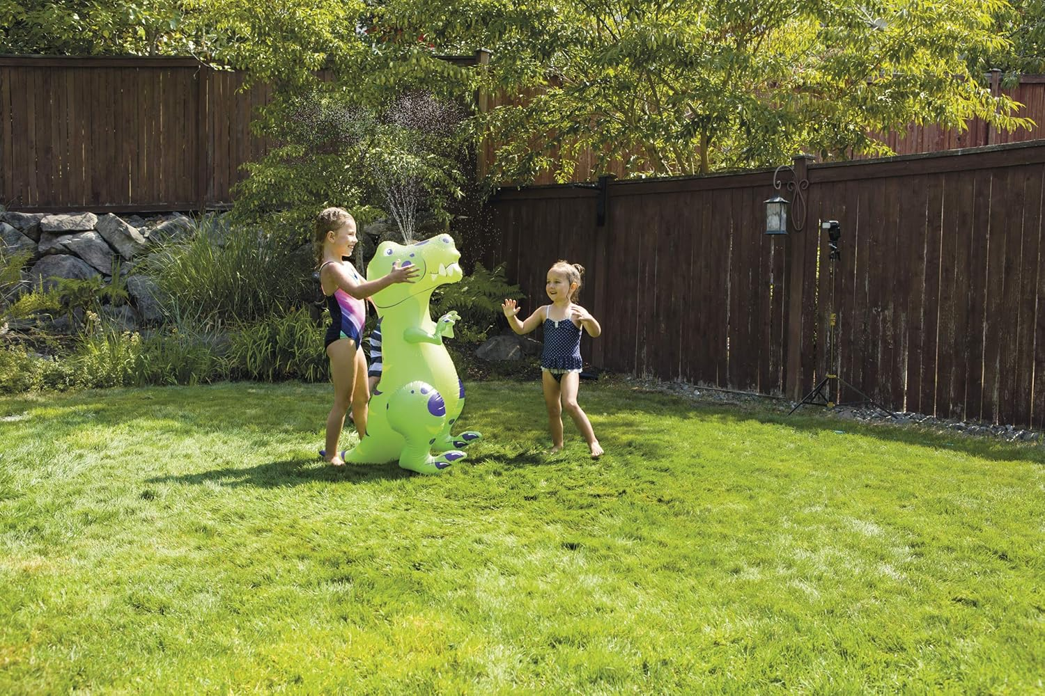 Toysmith Sprinkler Buddies Dynamic Dino Inflatable Outdoor Sprinkler image number 4