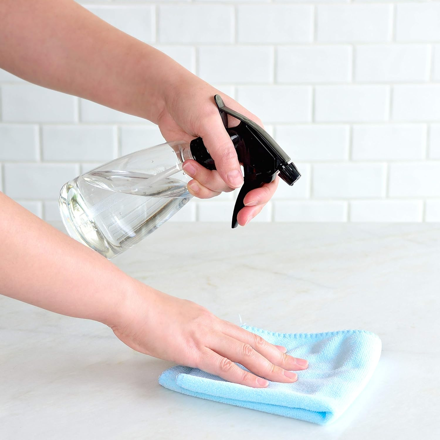 Youngever 6 Pack Clear Empty Plastic Spray Bottles, Spray Bottles for Hair and Cleaning Solutions (8 Ounce) image number 3