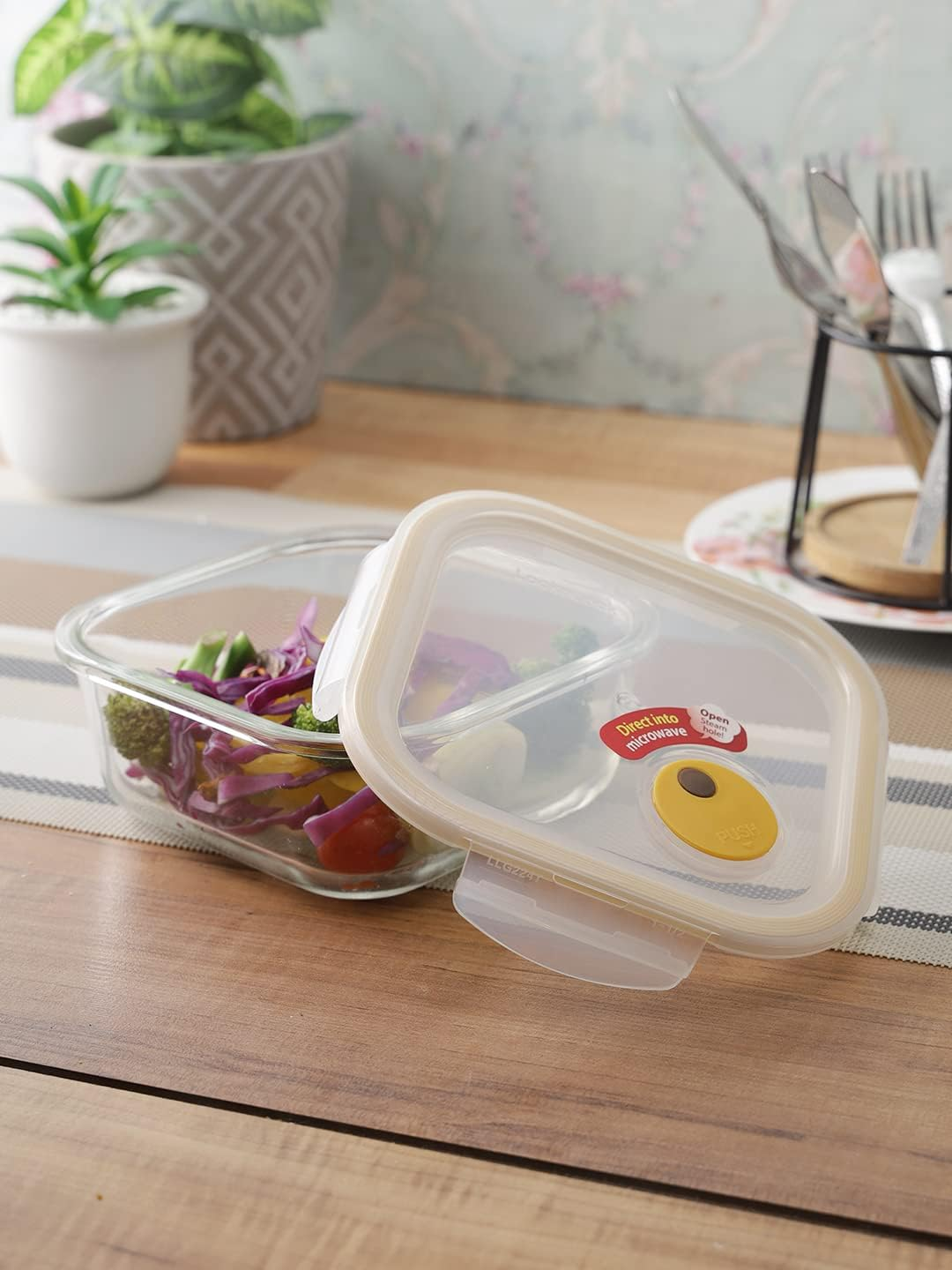 Lock & Lock Purely Better Glass Food Storage Container with Steam Vent Lid, Square-25 Oz, Clear image number 3